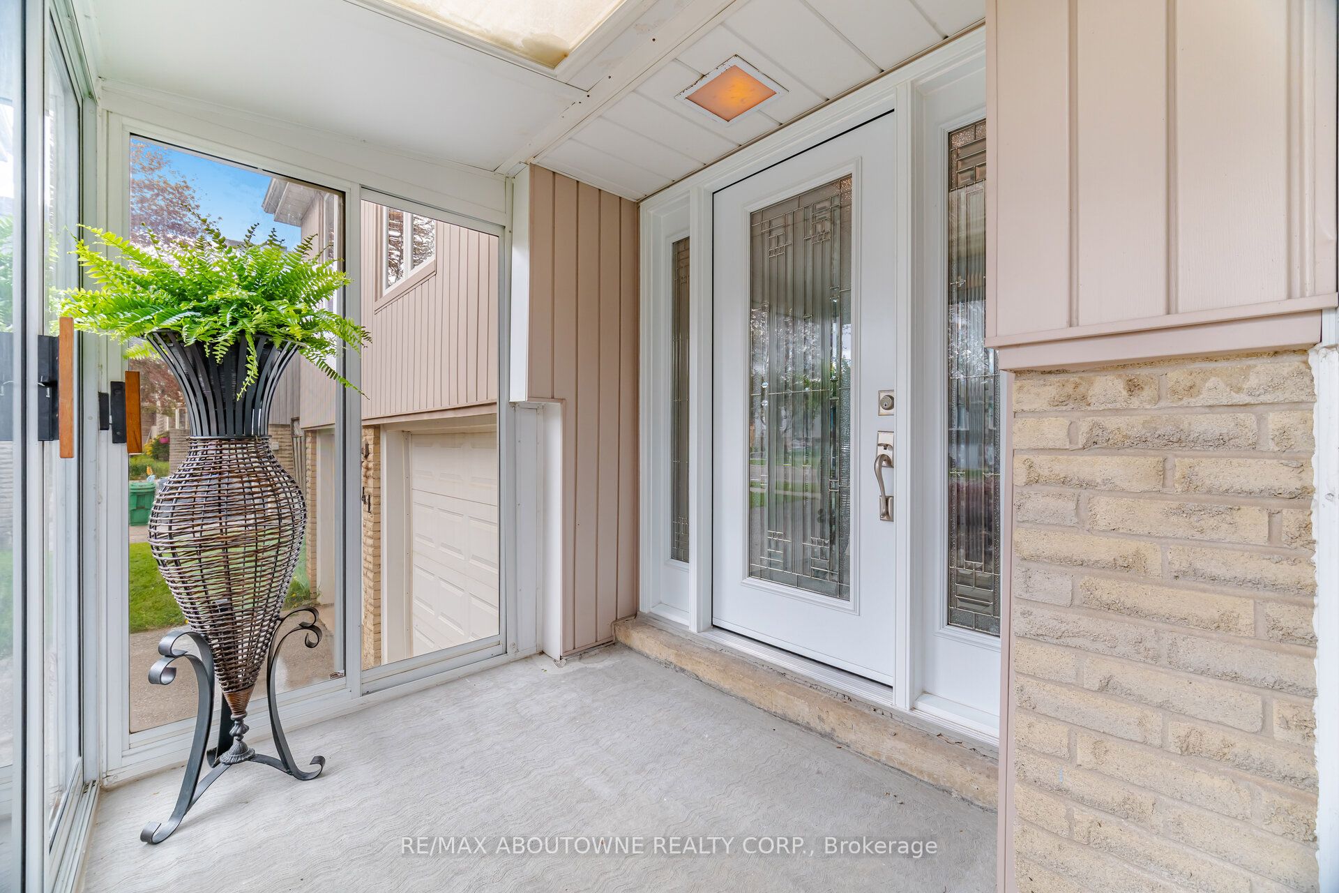 41 Plainsman Road, Mississauga, ON L5N 1C4 photo 5