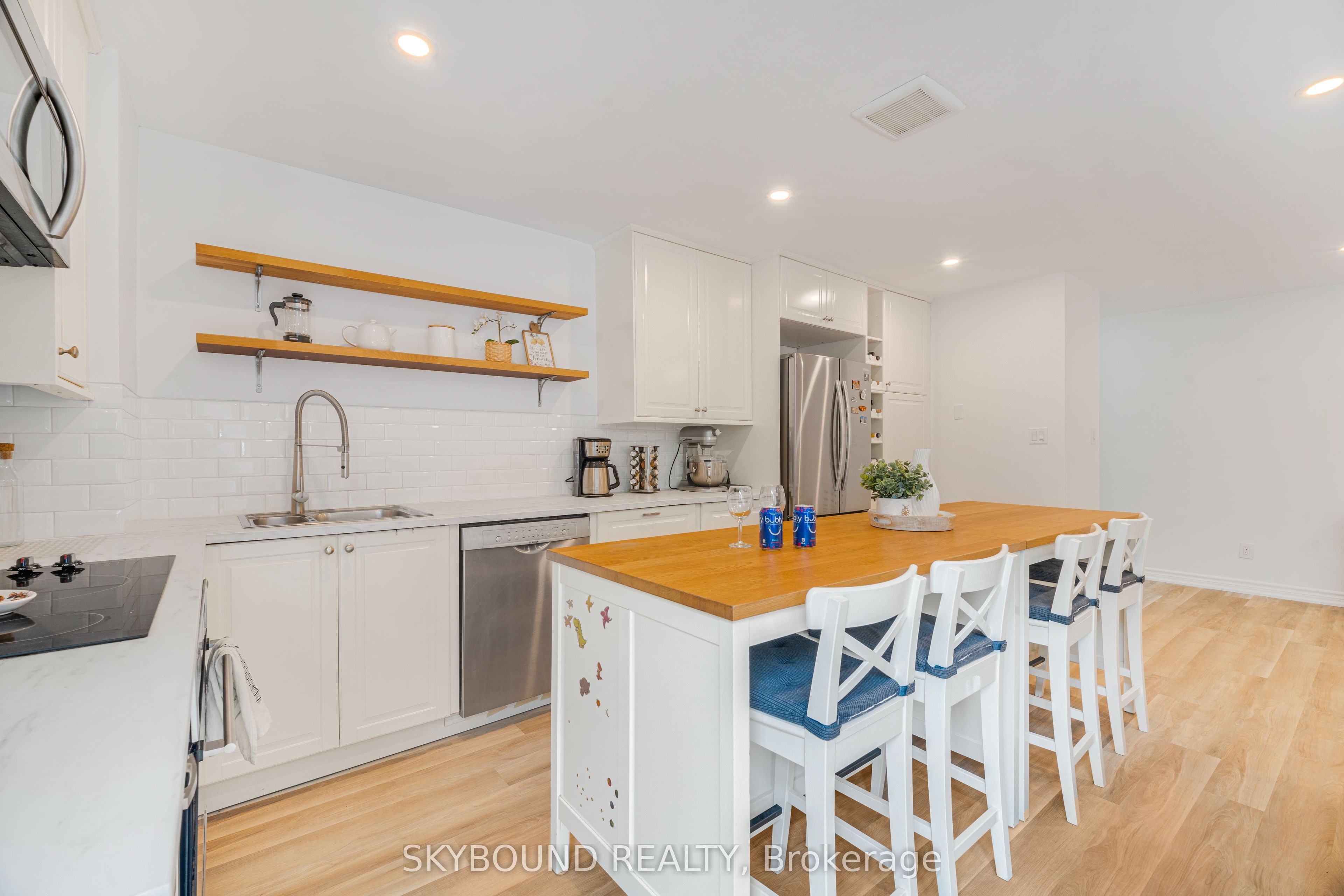 200 Robert Speck Parkway 108, Mississauga, ON L4Z 1S3 photo 4