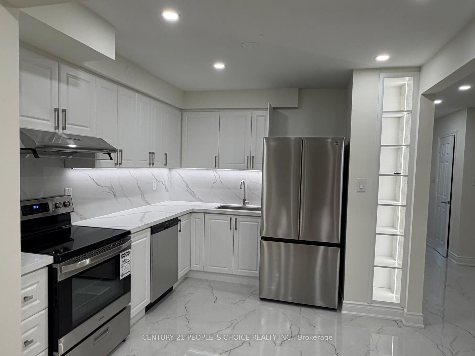 3600 Morning Star Drive 10, Mississauga, ON L4T 1Y5 photo 4