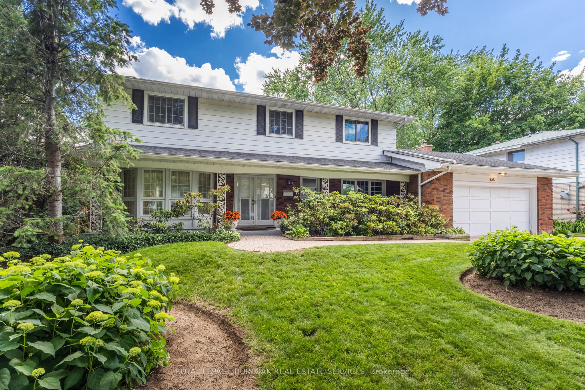 258 Camelot Drive, Burlington, ON L7L 2G1 photo 4