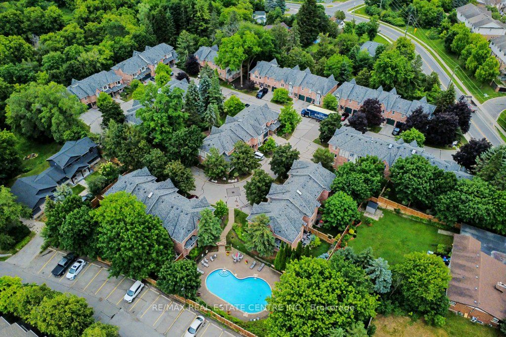 76 River Drive 10, Halton Hills, ON L7G 2J2 photo 2