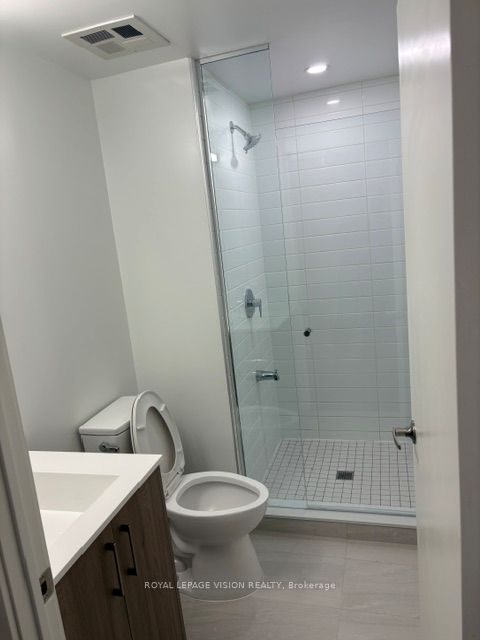 4010 Eglinton Avenue W 617, Toronto, ON M9A 0G5 photo 3