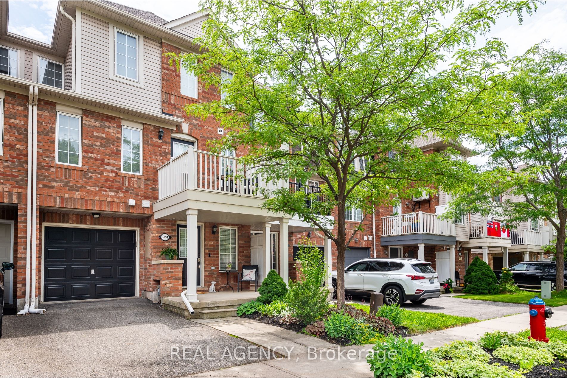 3034 Dewridge Avenue, Oakville, ON L6M 5H9 photo 2