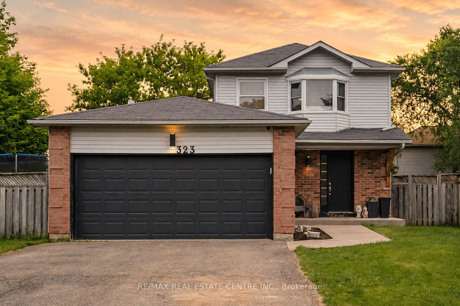323 Michael Drive, Orangeville, ON L9W 4P4 photo 2