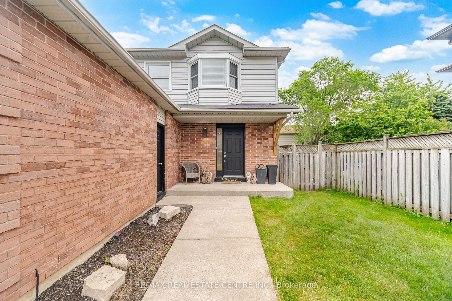 323 Michael Drive, Orangeville, ON L9W 4P4 photo 4
