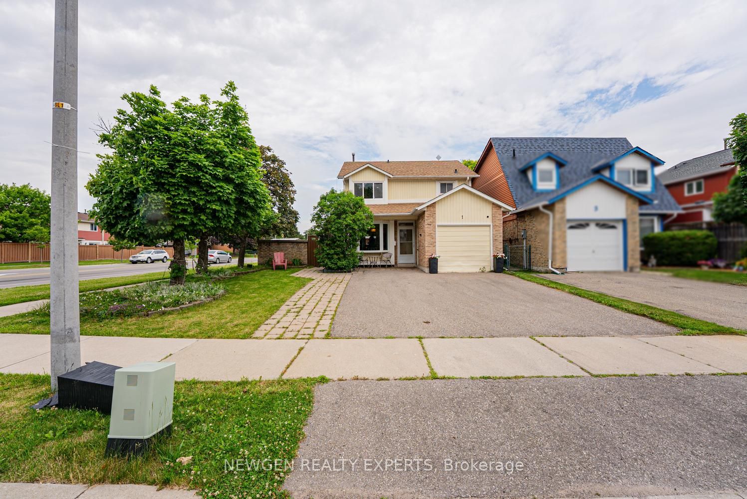 1 Wolverton Crescent, Brampton, ON L6S 3L1 photo 2