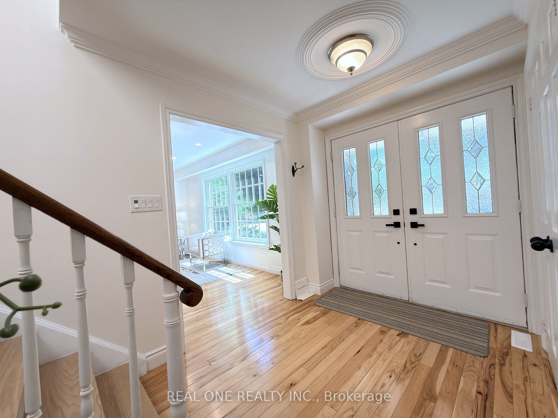 1585 Crombie Road, Mississauga, ON L5J 4J1 photo 4