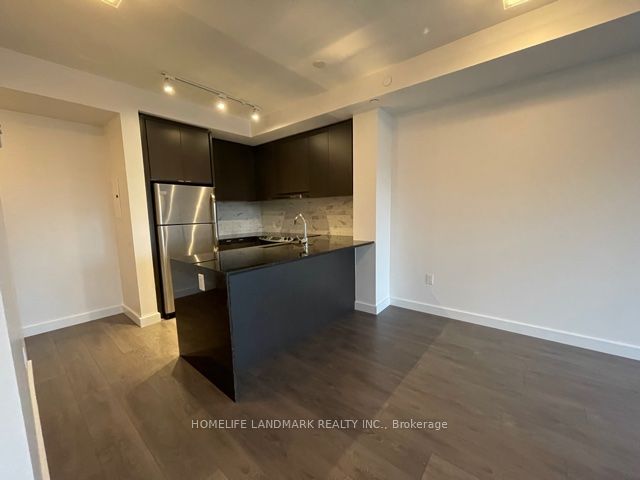 5025 Harvard Road 316, Mississauga, ON L5M 0W6 photo 2