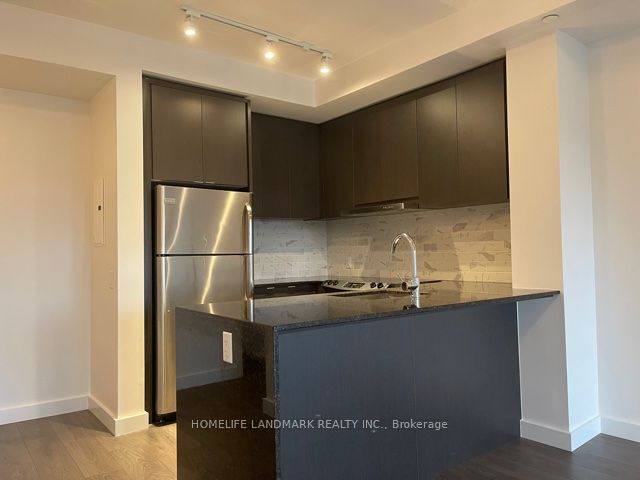 5025 Harvard Road 316, Mississauga, ON L5M 0W6 photo 3