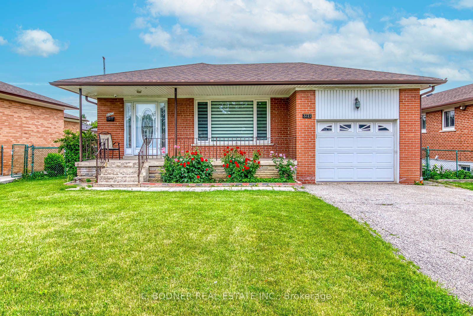 3727 Morning Star Drive, Mississauga, ON L4T 1Y6