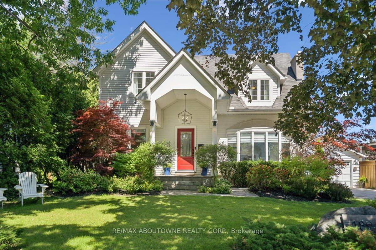 489 Rebecca Street, Oakville, ON L6K 1K8