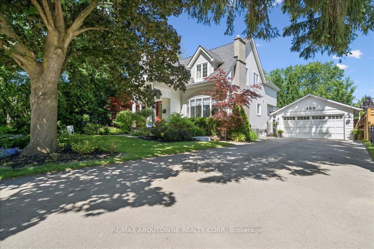 489 Rebecca Street, Oakville, ON L6K 1K8 photo 3