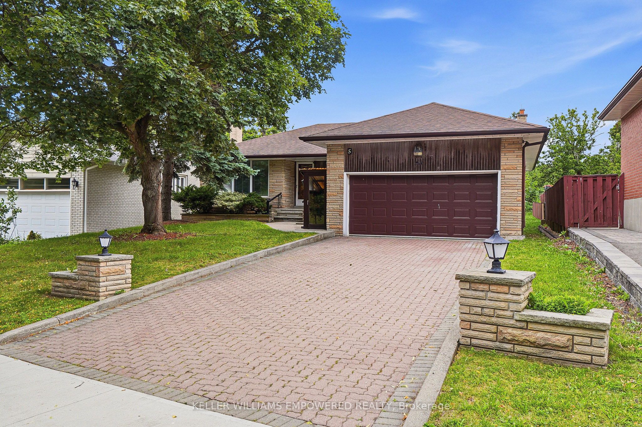 5 Allanhurst Drive, Toronto, ON M9A 4J4 photo 3