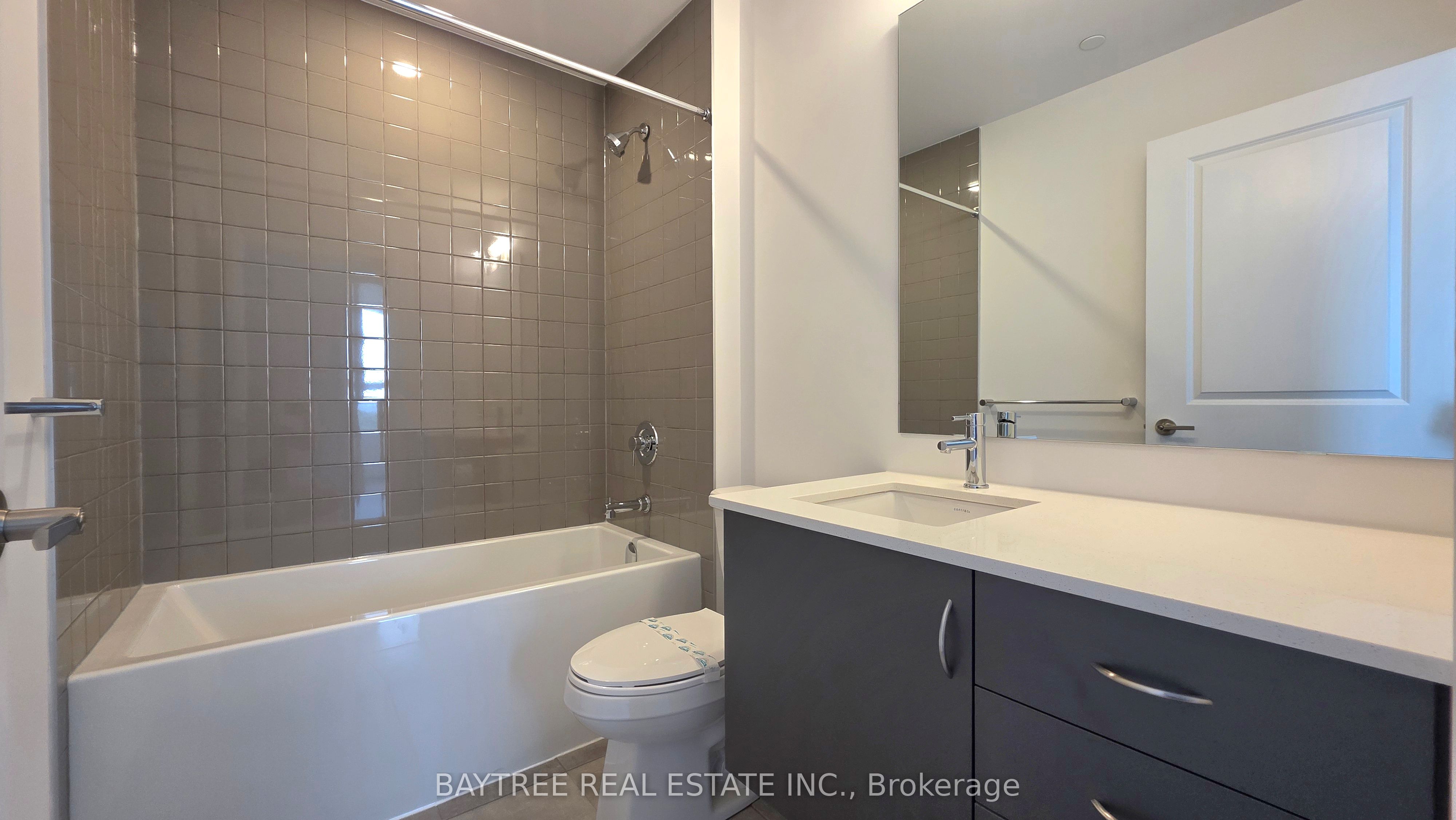 3240 William Coltson Avenue 904, Oakville, ON L6H 8C8 photo 5