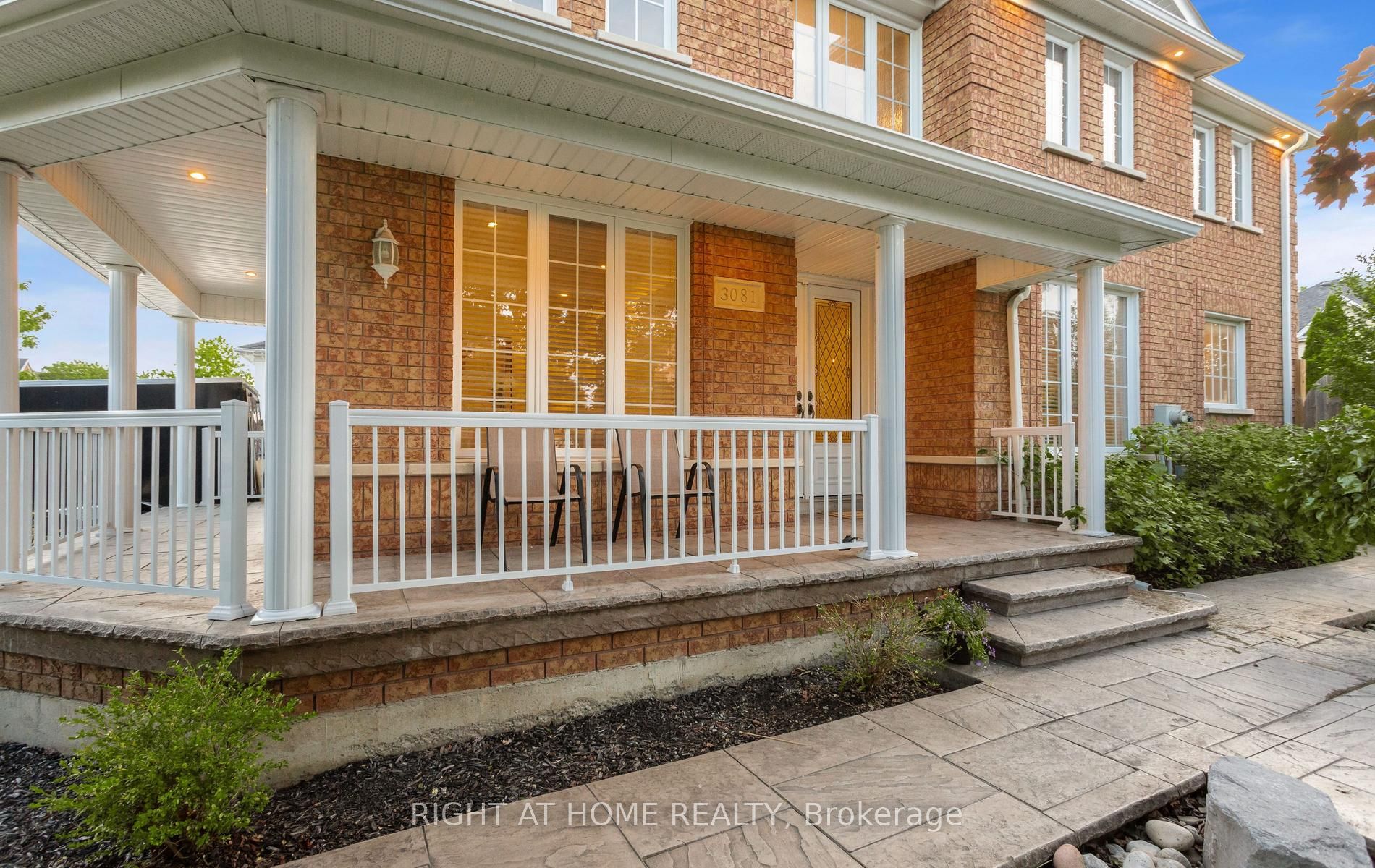 3081 Baron Drive, Mississauga, ON L5M 6W4 photo 5