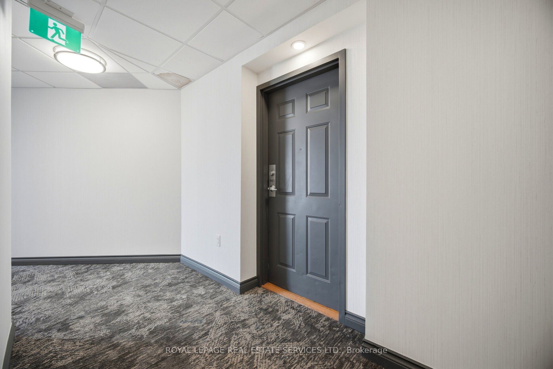 250 Webb Drive PH05, Mississauga, ON L5B 3Z4 photo 4