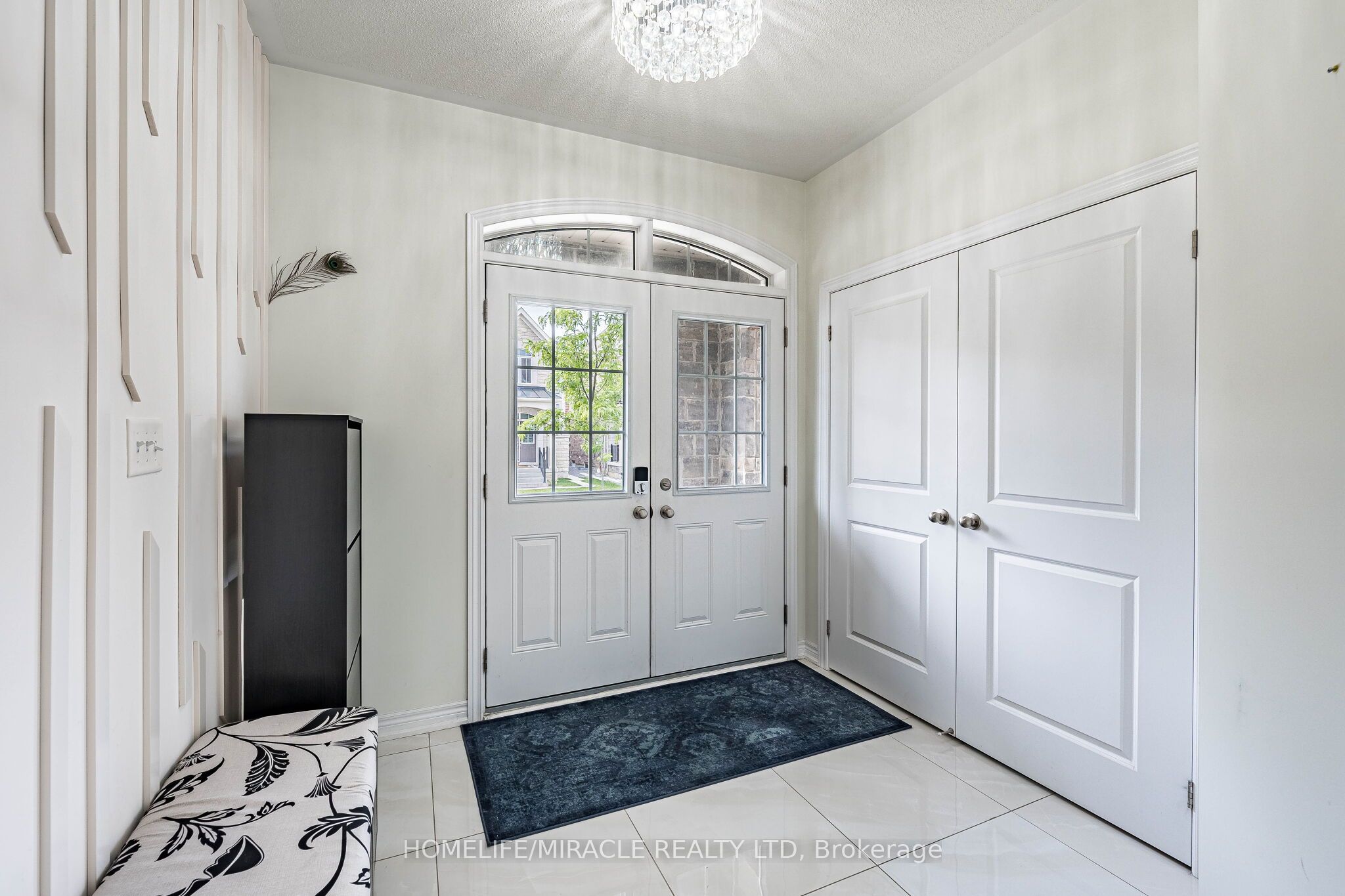 21 Junior Road, Brampton, ON L7A 5J4 photo 3