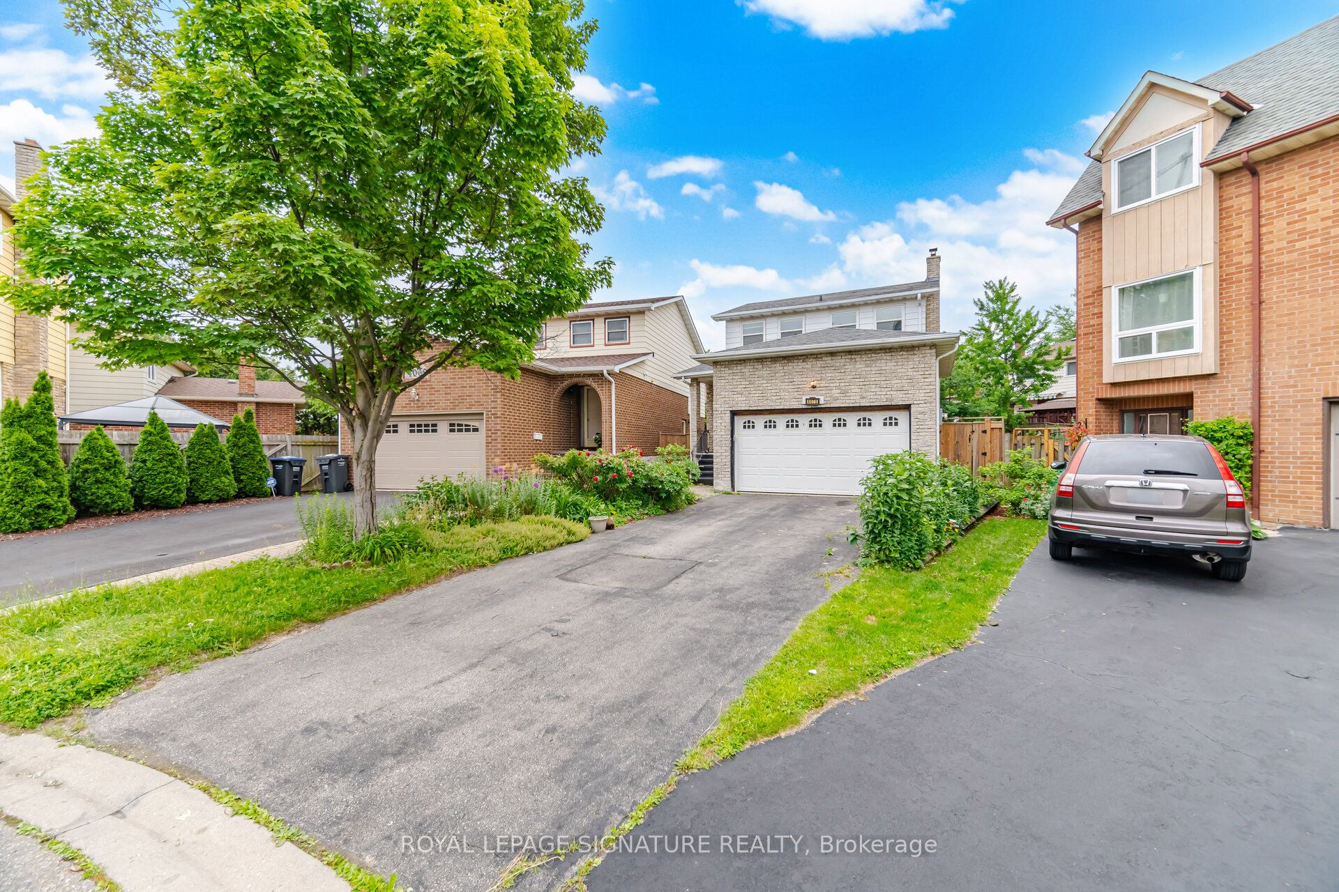 4070 Pavillion Court, Mississauga, ON L5B 2W1 photo 2