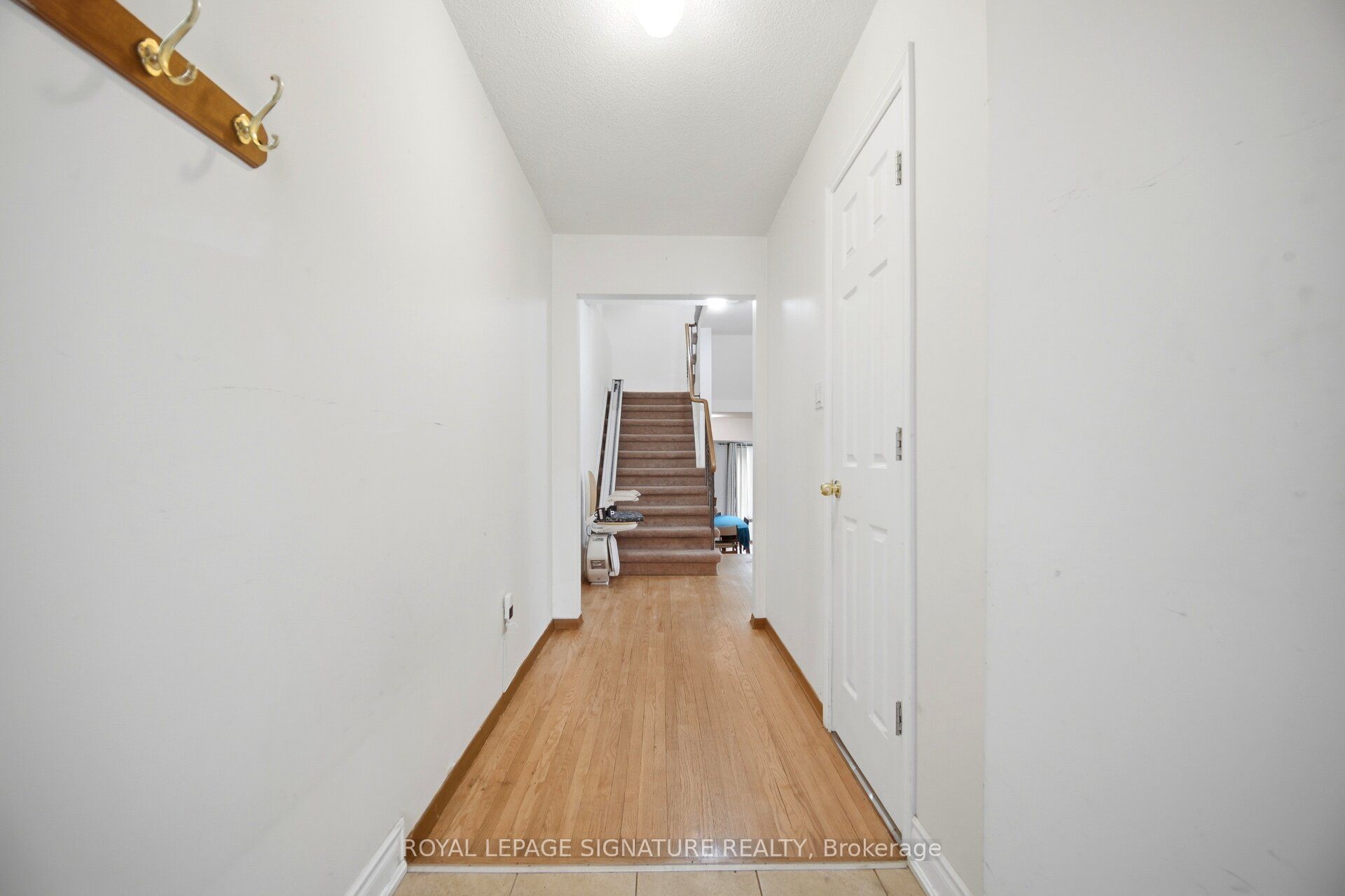 4070 Pavillion Court, Mississauga, ON L5B 2W1 photo 5