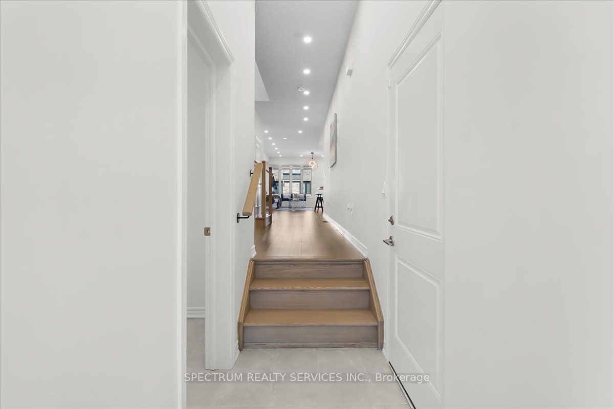 1437 Watercres Way, Milton, ON L9T 2X5 photo 5