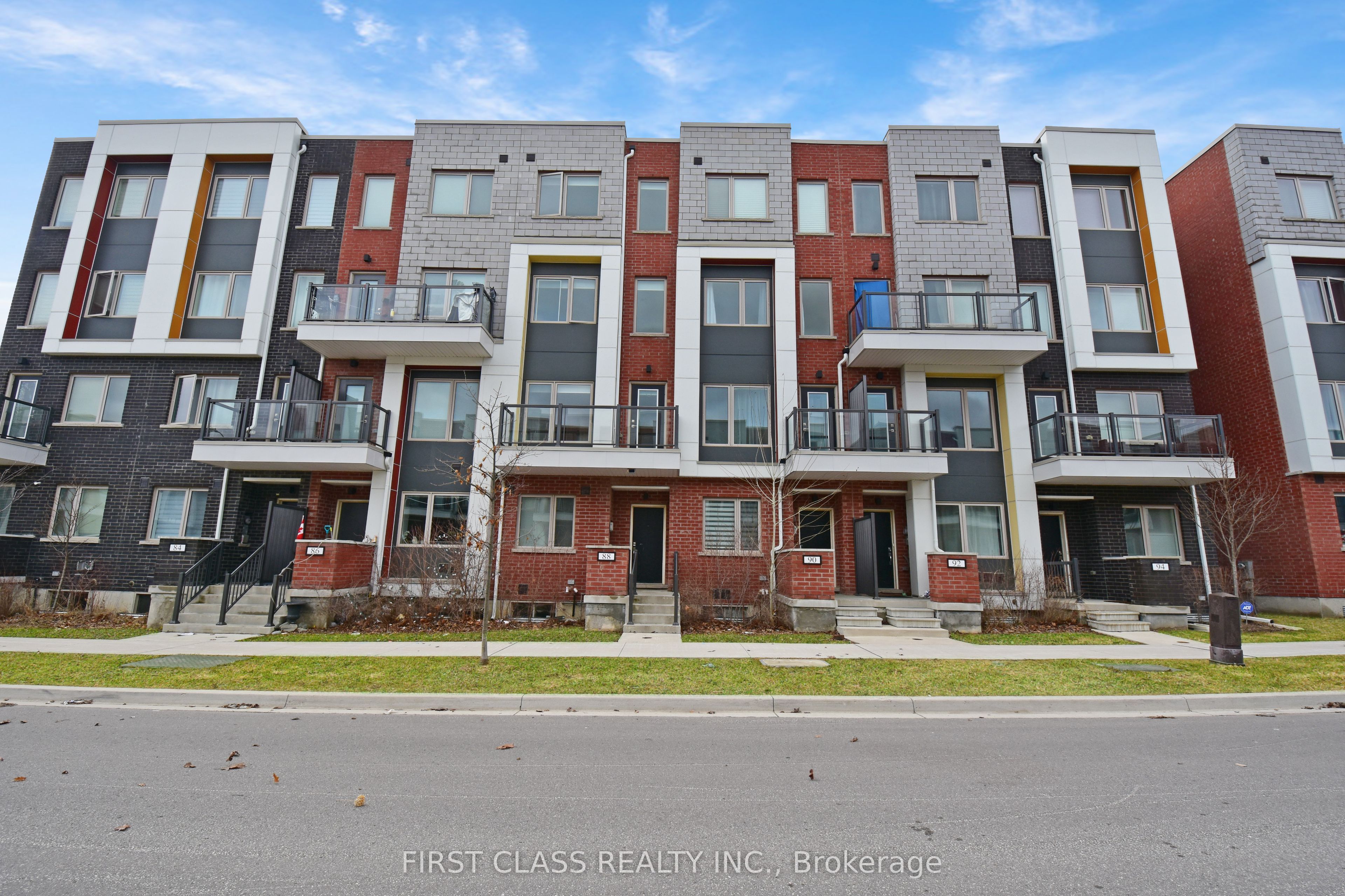 88 William Duncan Road, Toronto, ON M3K 0C7