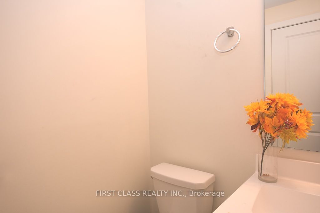 88 William Duncan Road, Toronto, ON M3K 0C7 photo 5