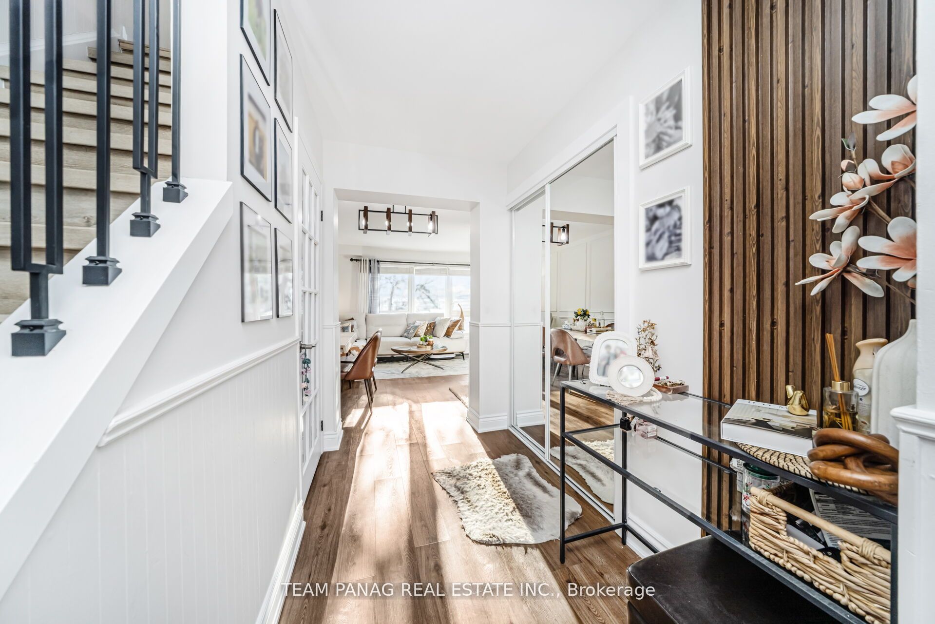 273 Hansen Road N, Brampton, ON L6V 2T5 photo 3