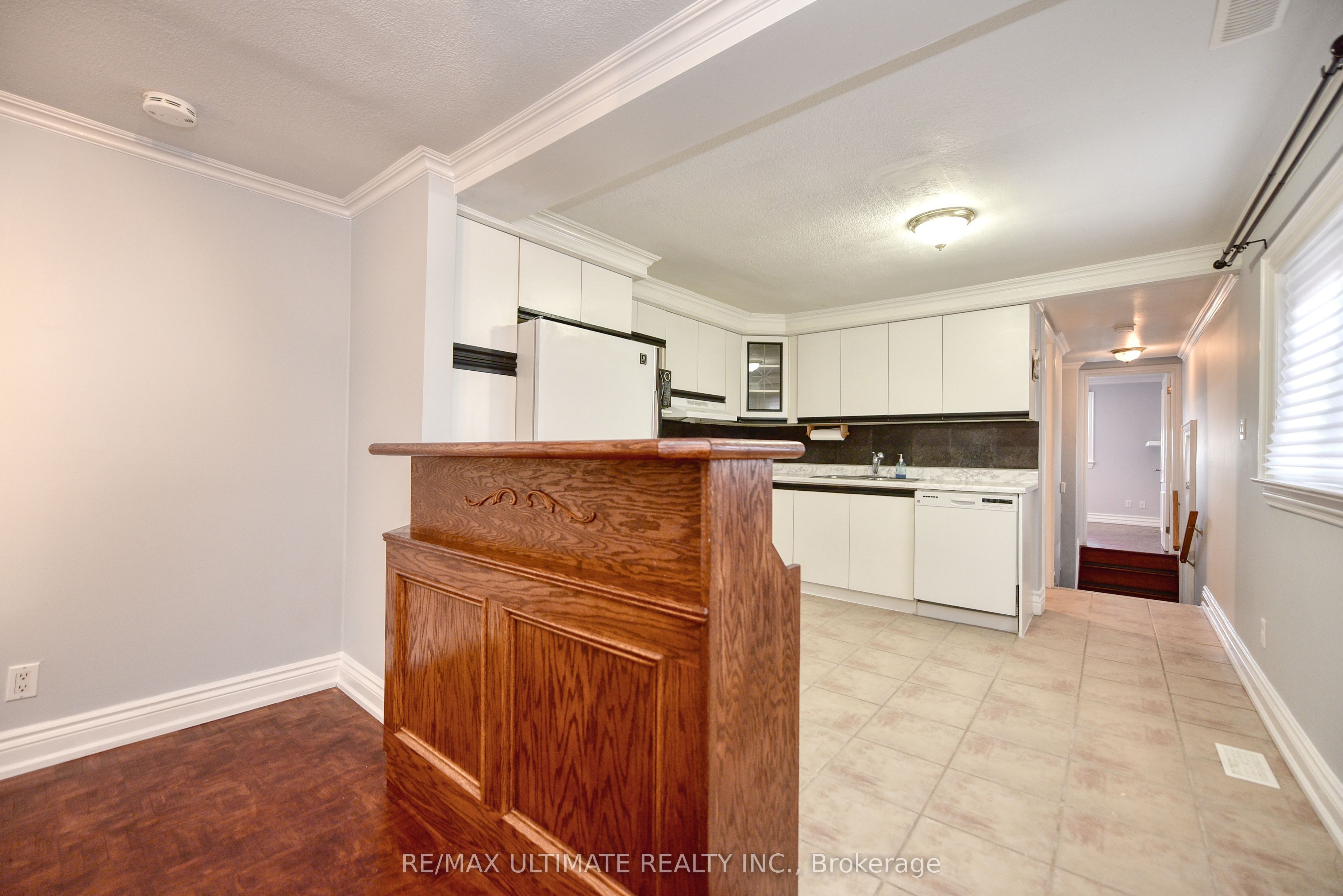 132 Spears Street, Toronto, ON M6N 3X7 photo 4