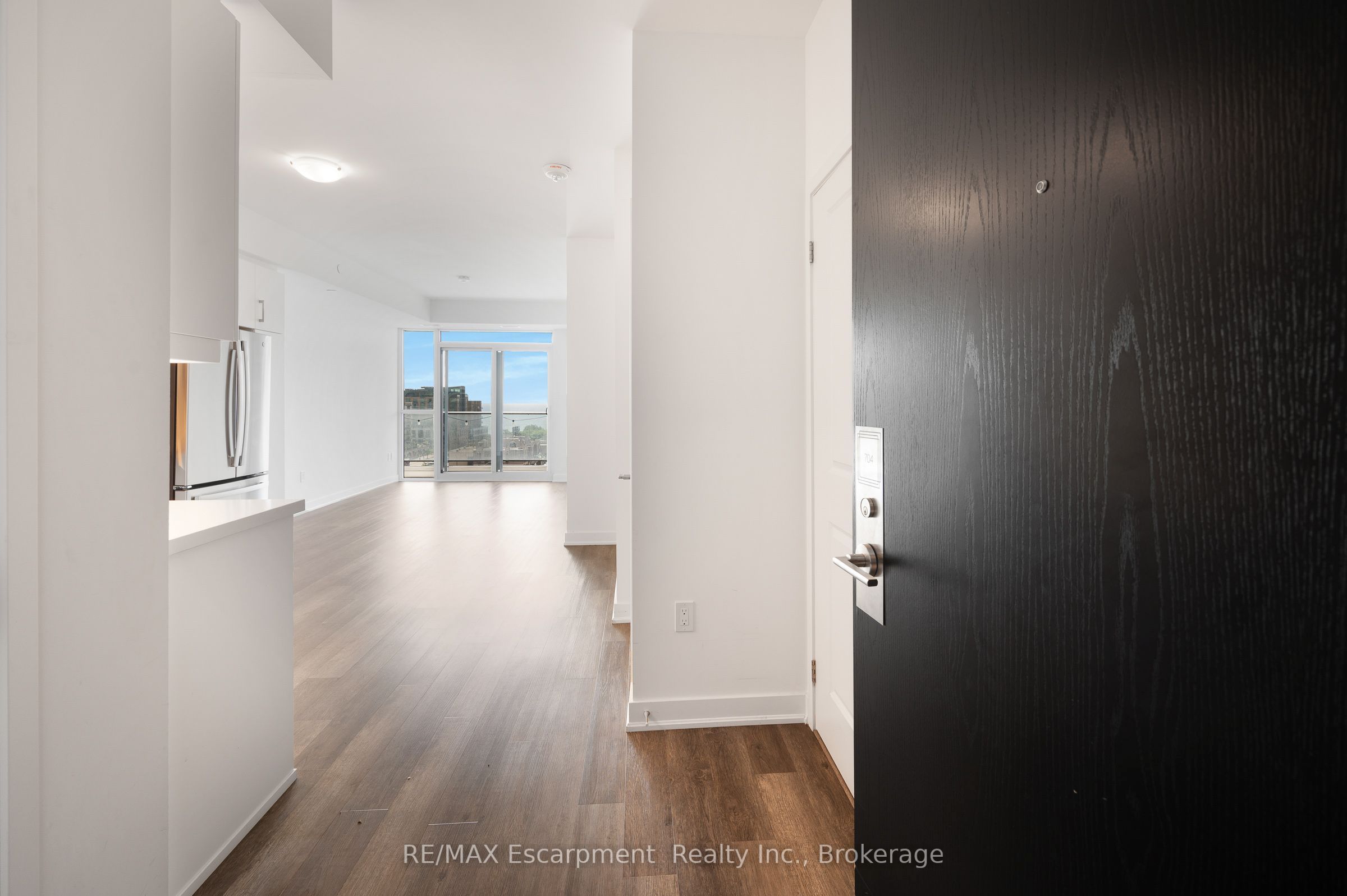 2007 James Street 704, Burlington, ON L7R 0G7 photo 4