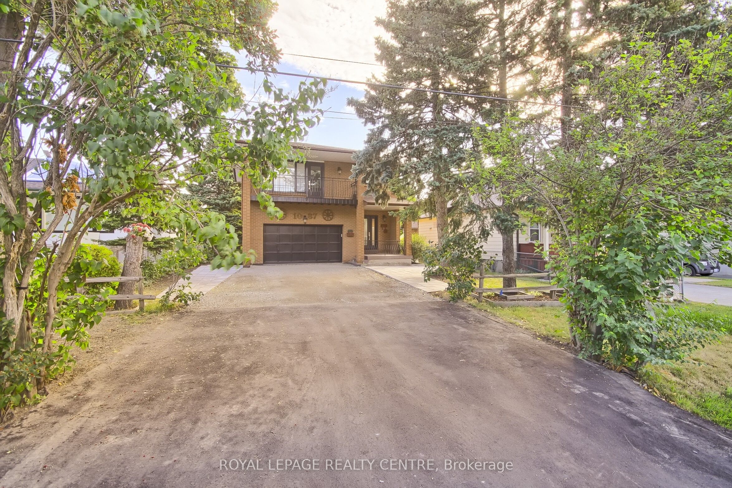 1087 Orchard Road Lower, Mississauga, ON L5E 2N7 photo 4
