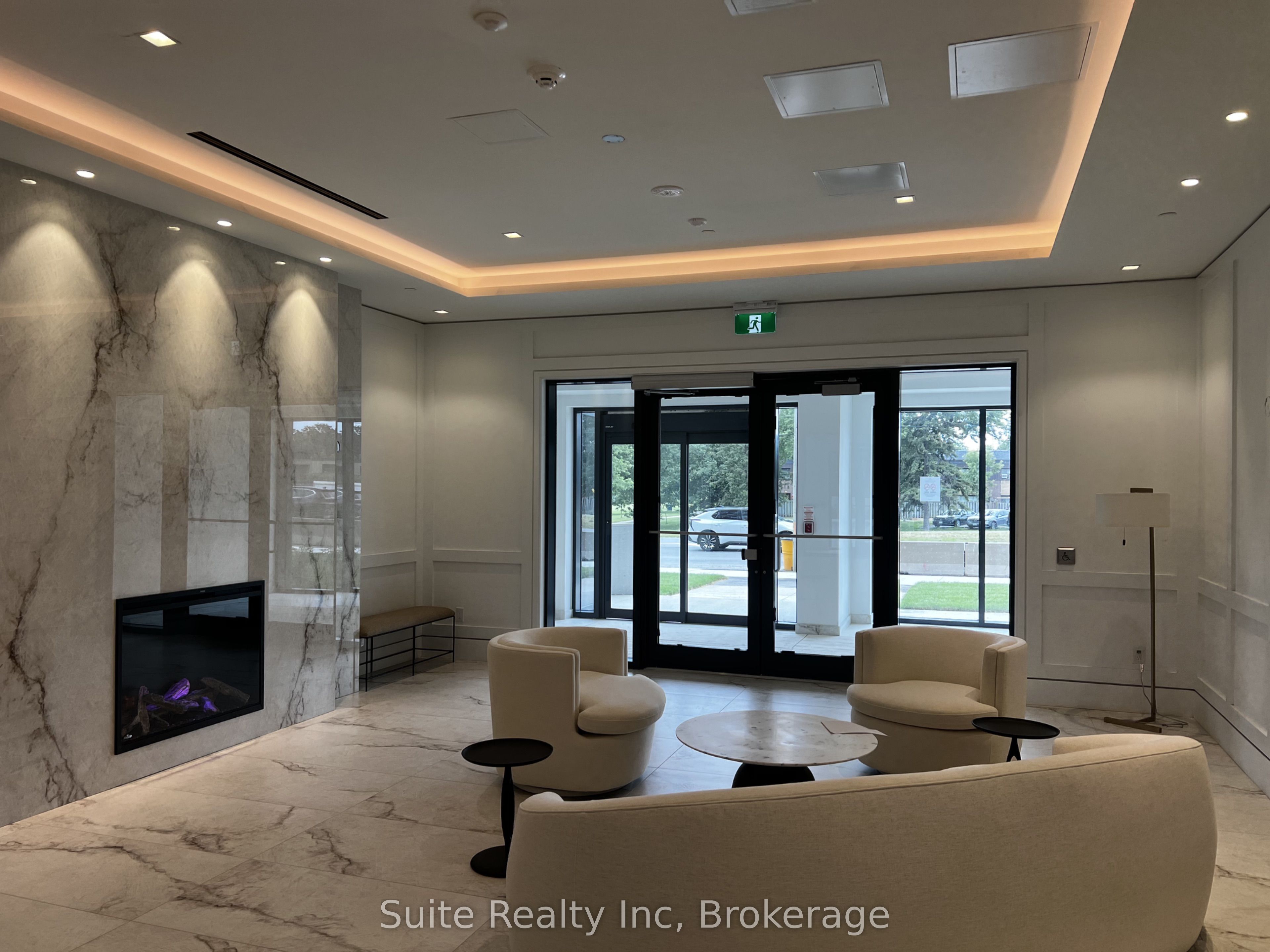 4010 Eglinton Avenue W 328, Toronto, ON M9A 0G5 photo 5