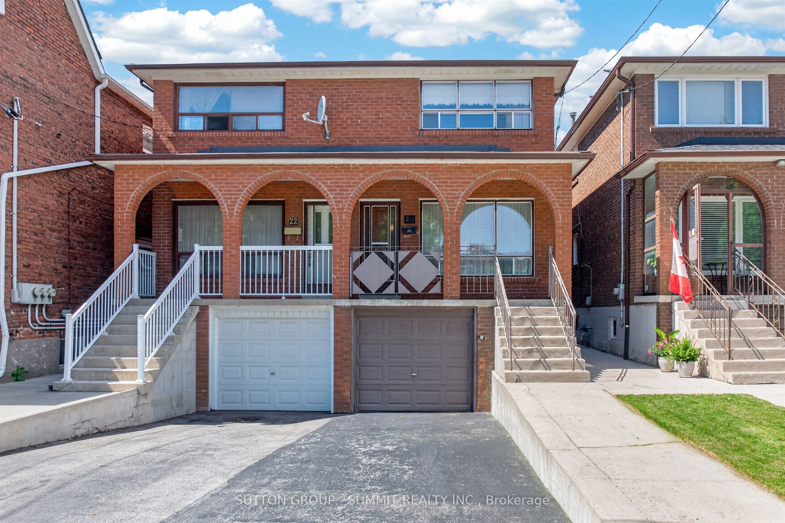 20 RUTLAND Street, Toronto, ON M6N 1G1 photo 3