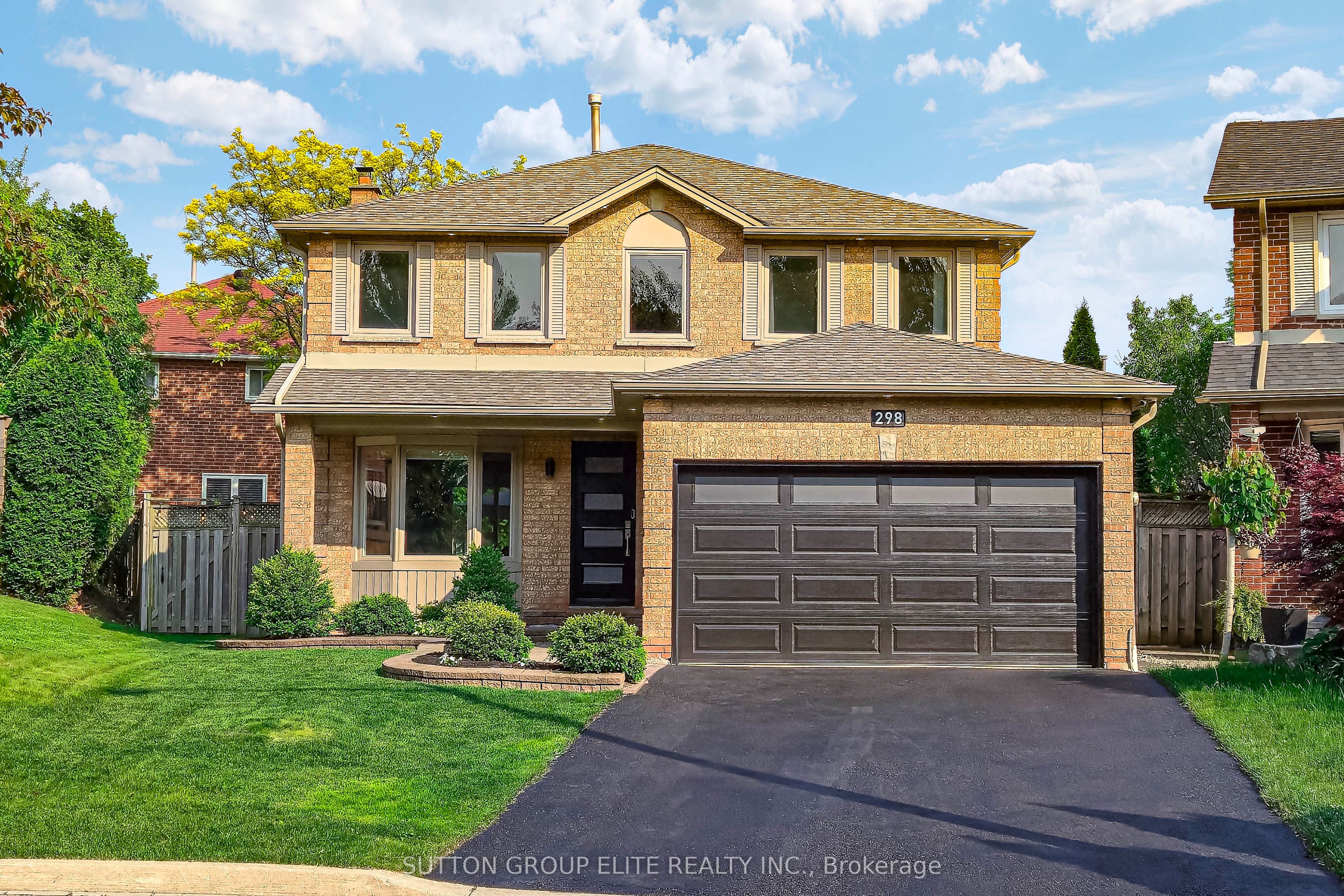 298 Fredericksburg Court, Mississauga, ON L4Z 2T2