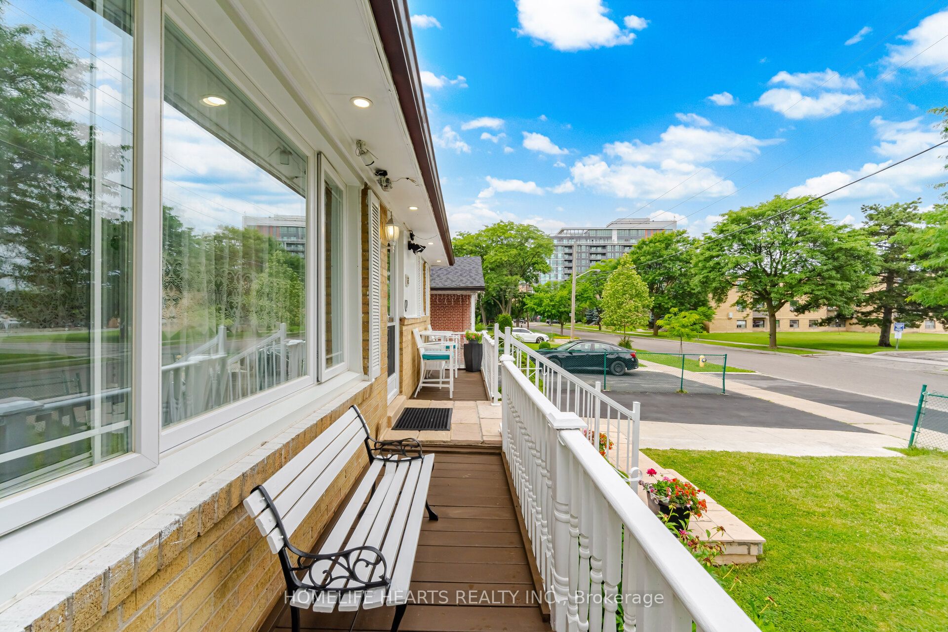 32 Jansusie Road, Toronto, ON M9W 4V5 photo 2