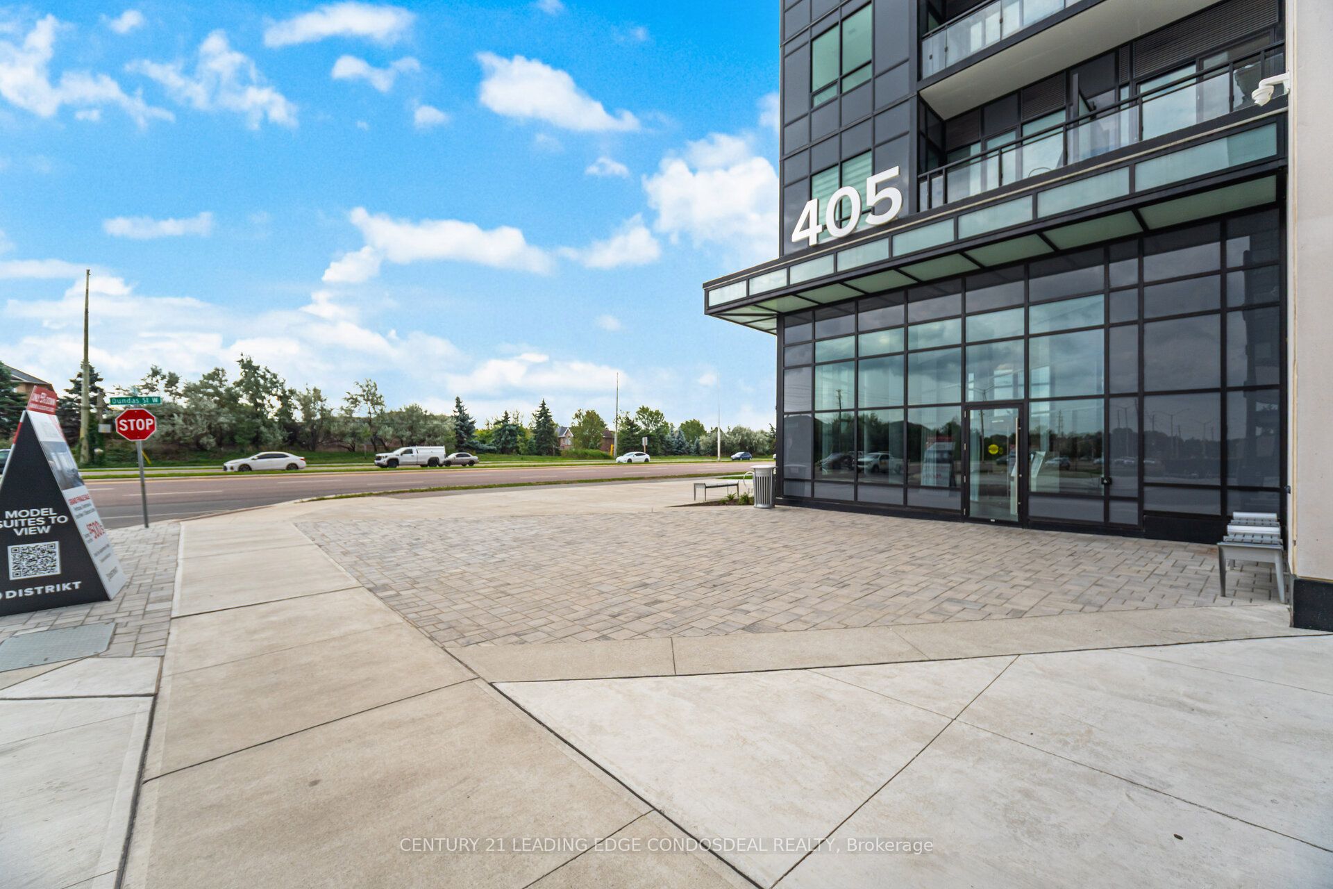 405 Dundas Street W 234, Oakville, ON L6M 5P9 photo 2
