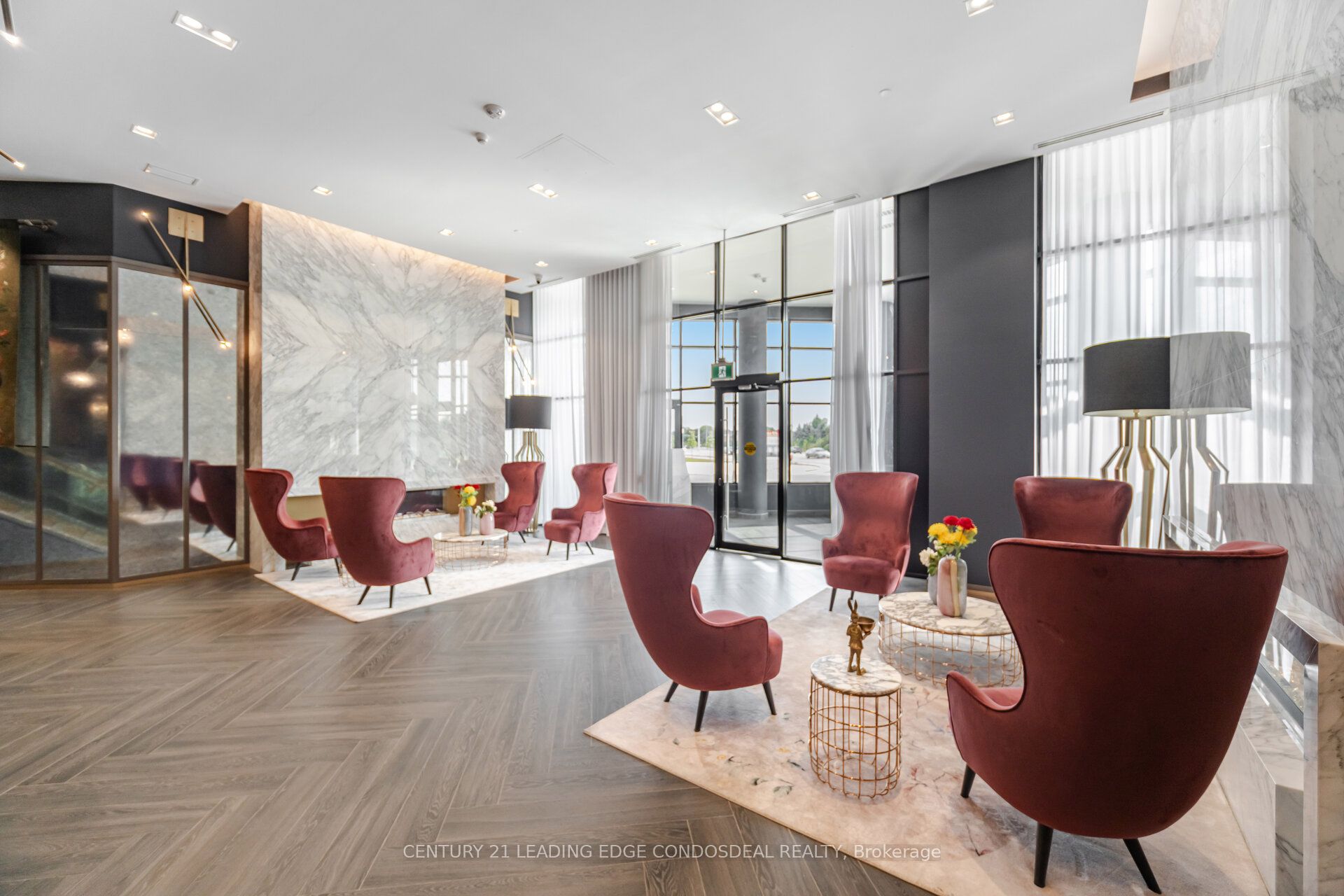 405 Dundas Street W 234, Oakville, ON L6M 5P9 photo 3
