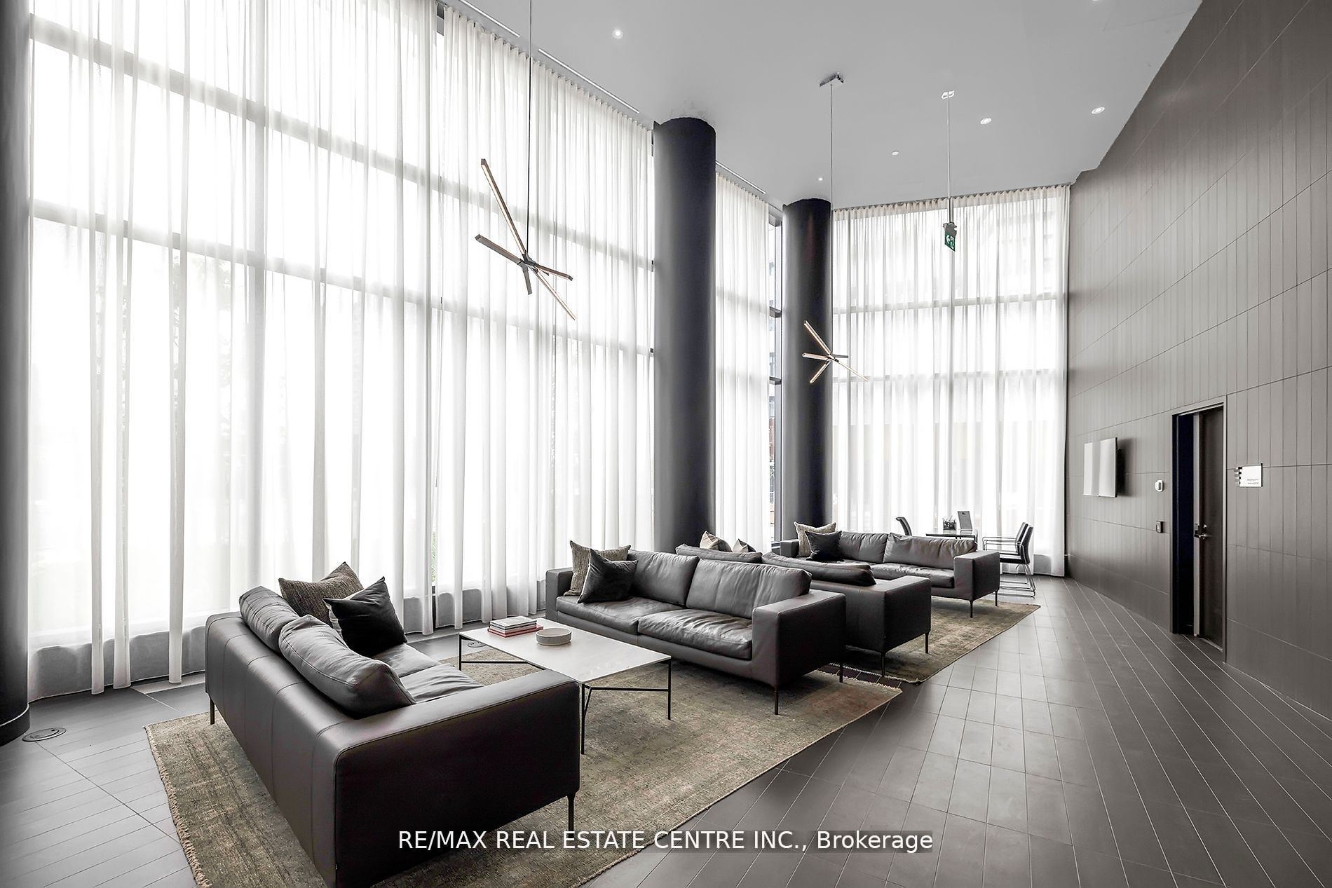 3900 Confederation Parkway 4610, Mississauga, ON L5B 0M3 photo 5