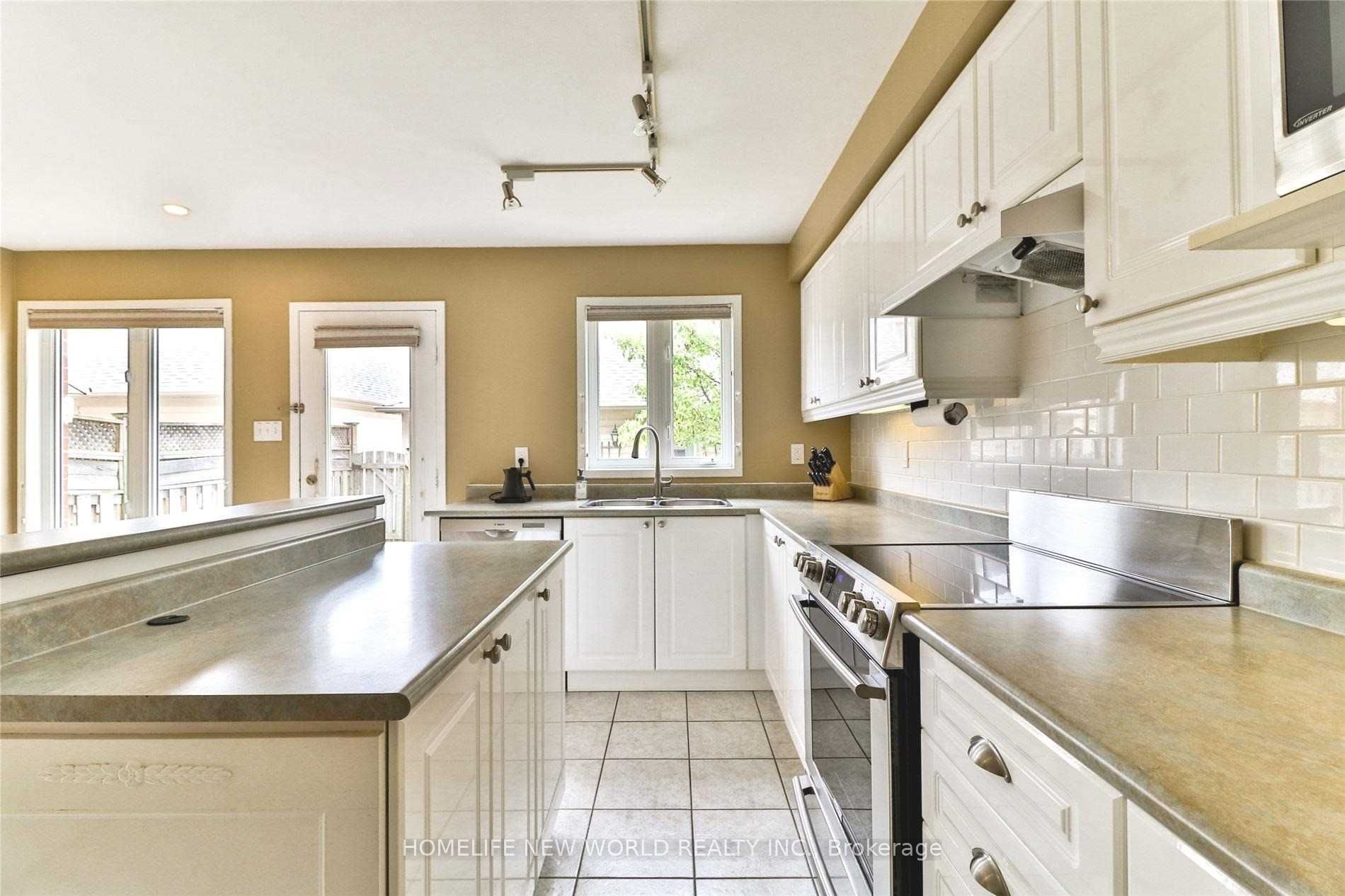 177 Littlewood Drive, Oakville, ON L6H 6T8 photo 5