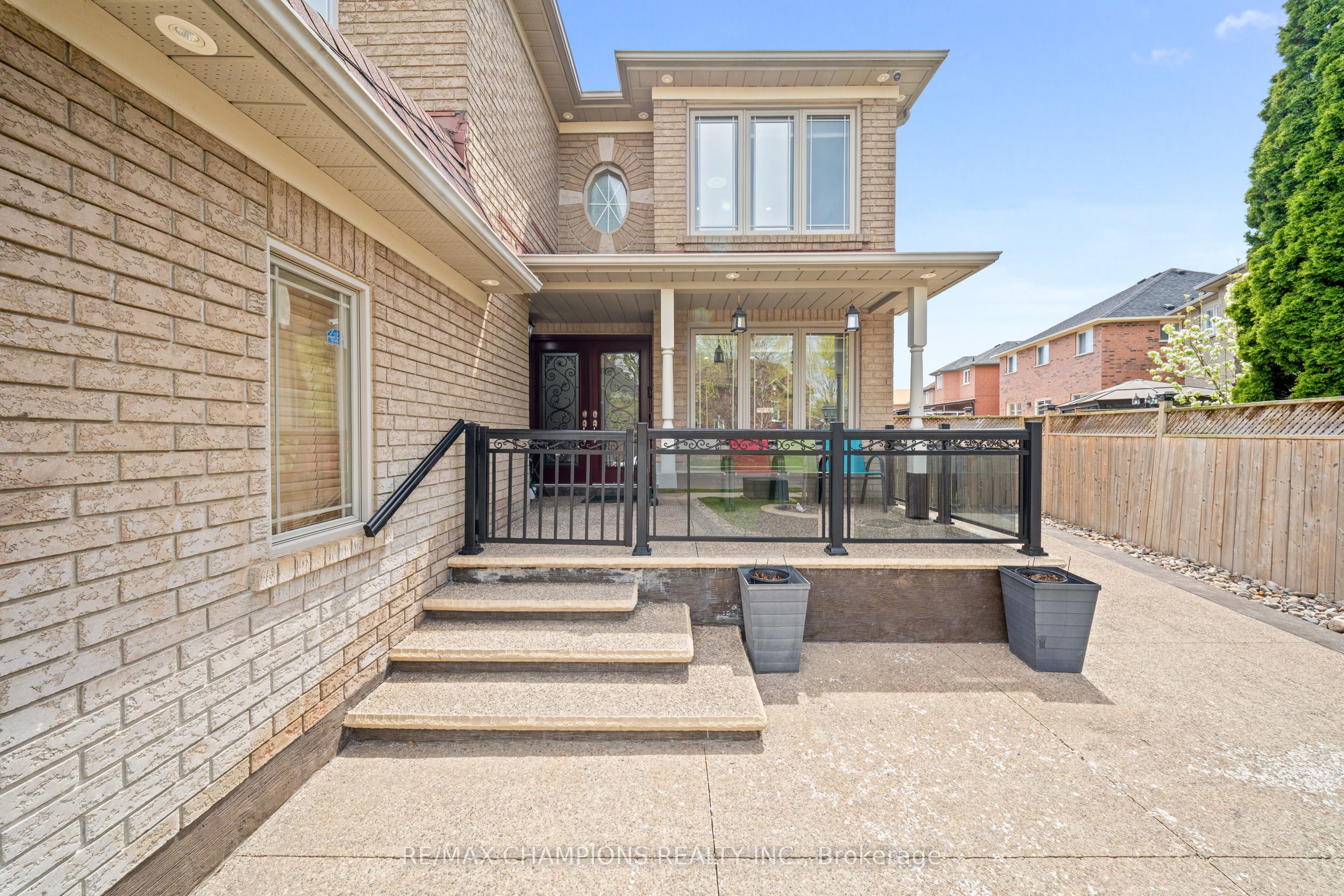 3 Fiddleneck Crescent, Brampton, ON L6R 1R2 photo 5