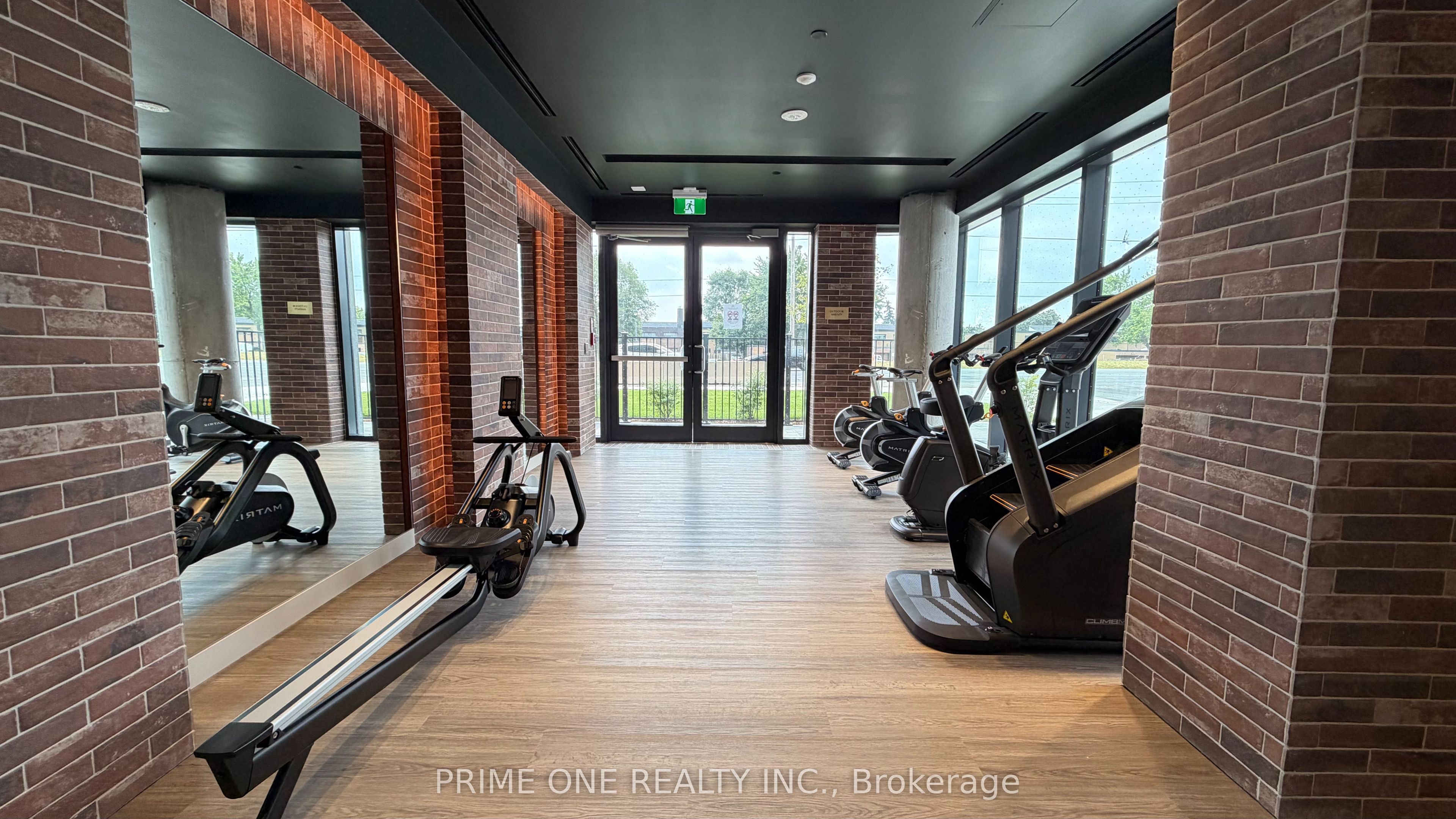 4010 Eglinton Avenue W 507, Toronto, ON M9A 0G5
