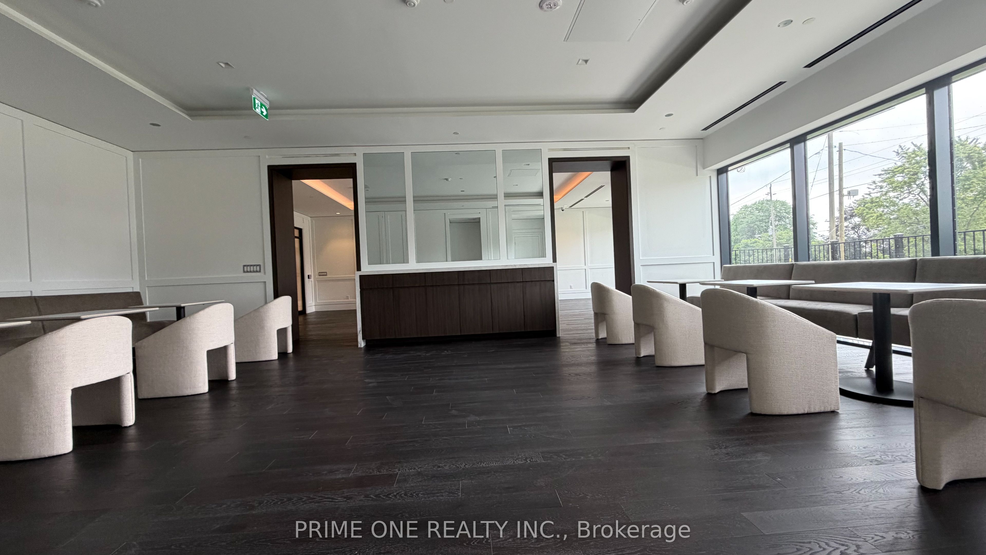 4010 Eglinton Avenue W 507, Toronto, ON M9A 0G5 photo 4