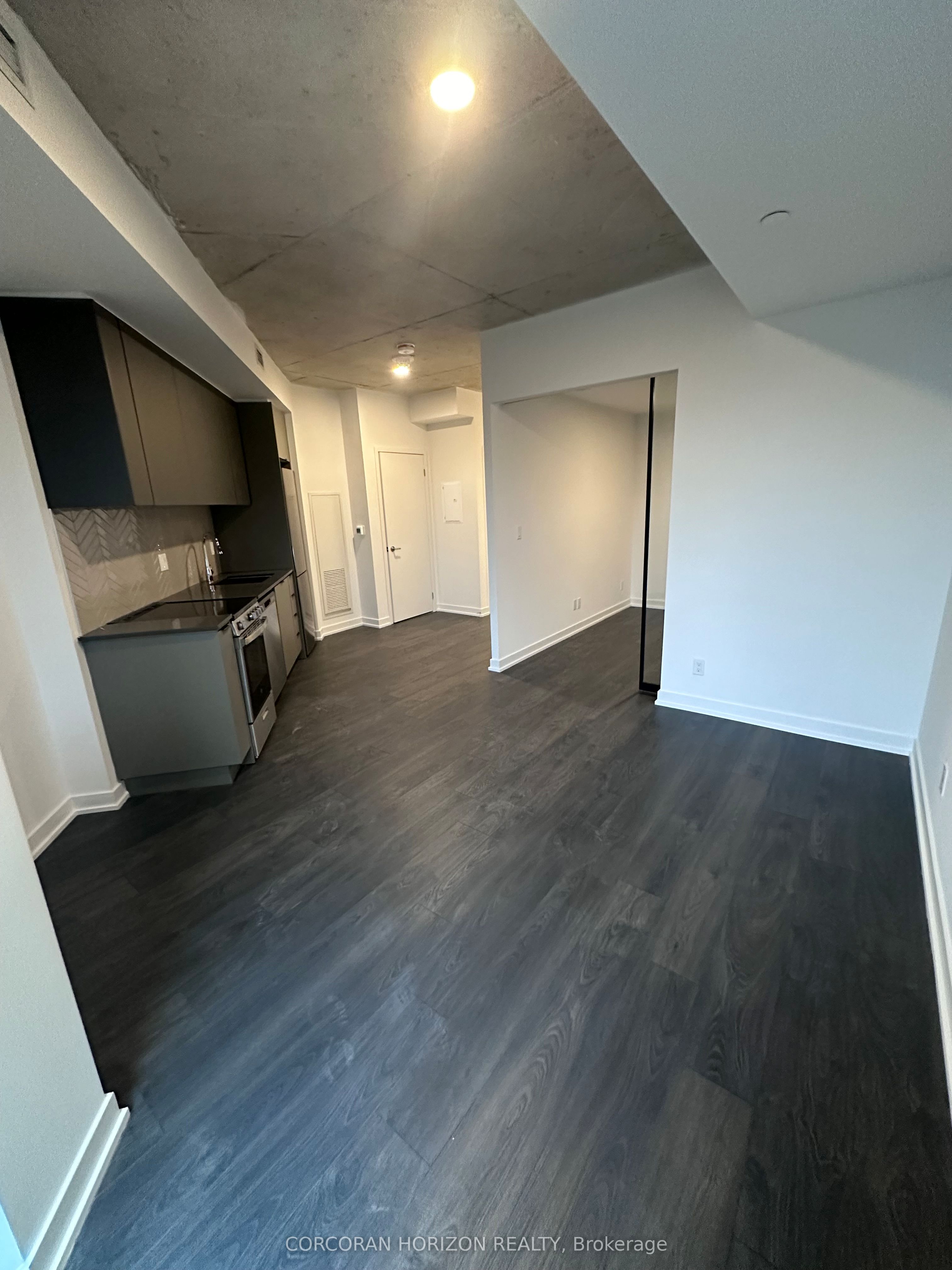 57 Brock Avenue 417, Toronto, ON M6K 0H3 photo 3