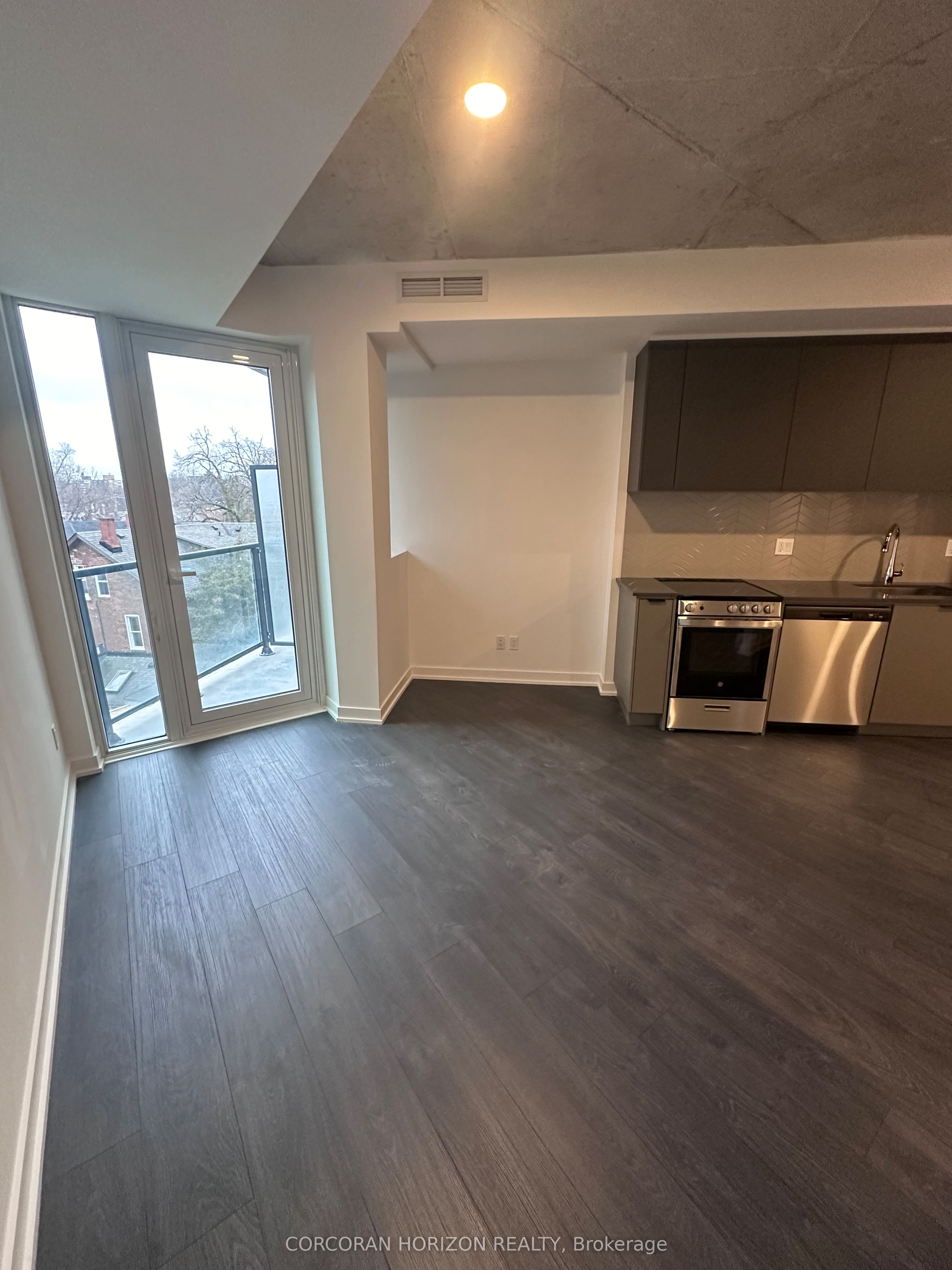 57 Brock Avenue 417, Toronto, ON M6K 0H3 photo 4