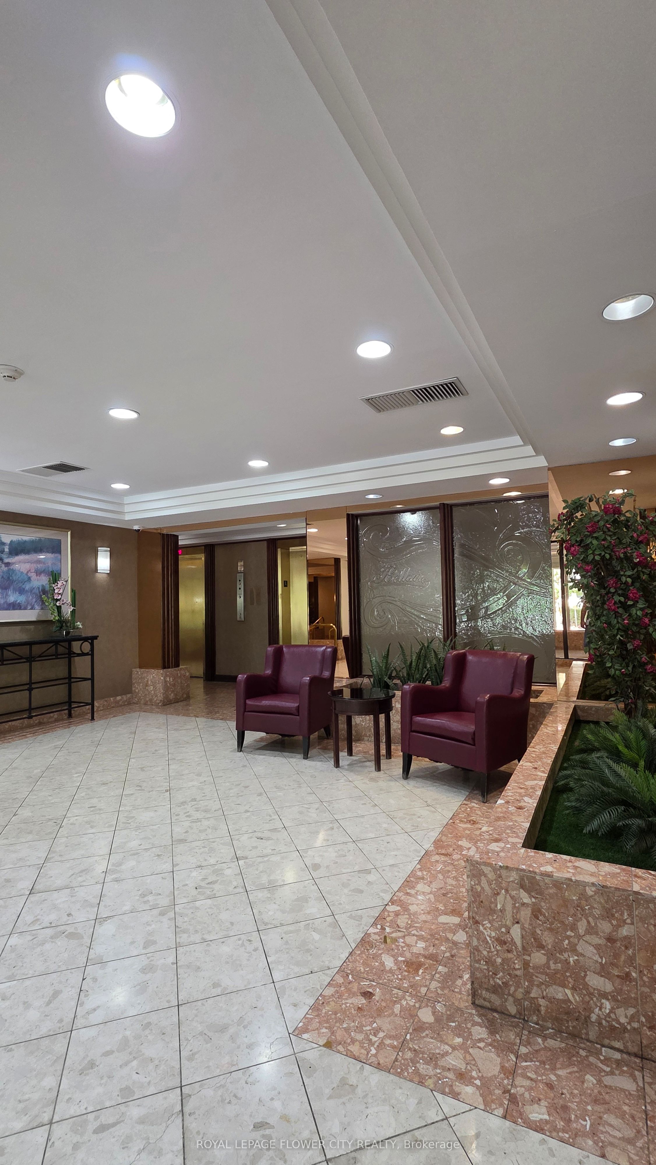 24 Hanover Road 1408, Brampton, ON L6S 5K8 photo 5