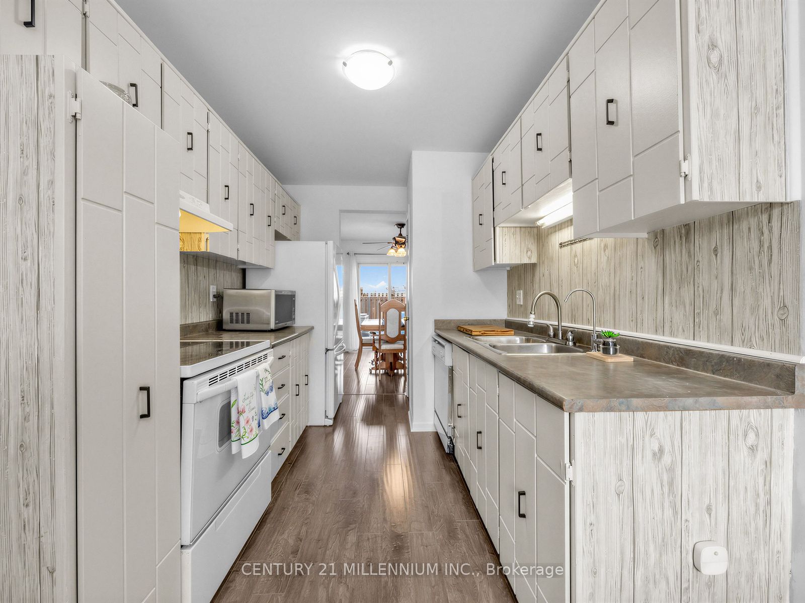 1020 Central Park Drive W 52, Brampton, ON L6S 3L6 photo 5