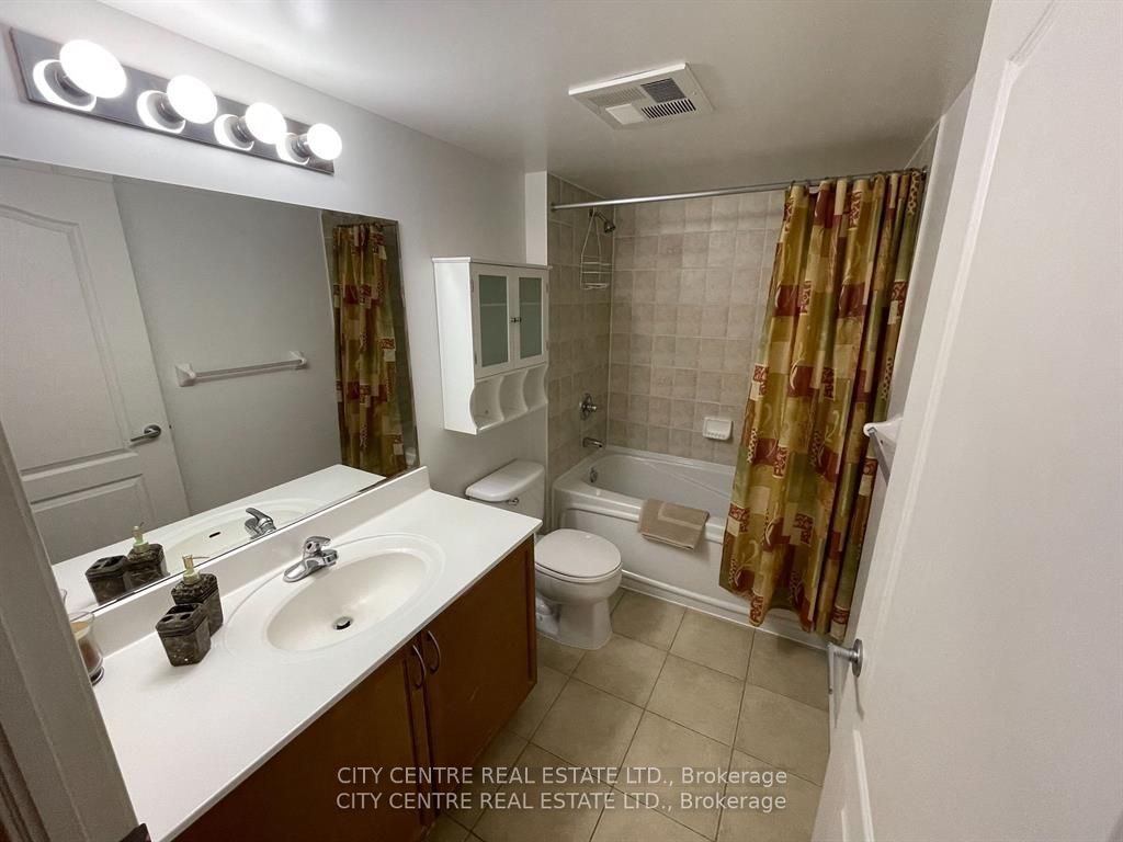 4090 Living Arts Drive 1112, Mississauga, ON L5B 4M8 photo 3