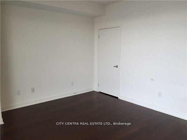 360 Square One Drive 2901, Mississauga, ON L5B 0G7 photo 3