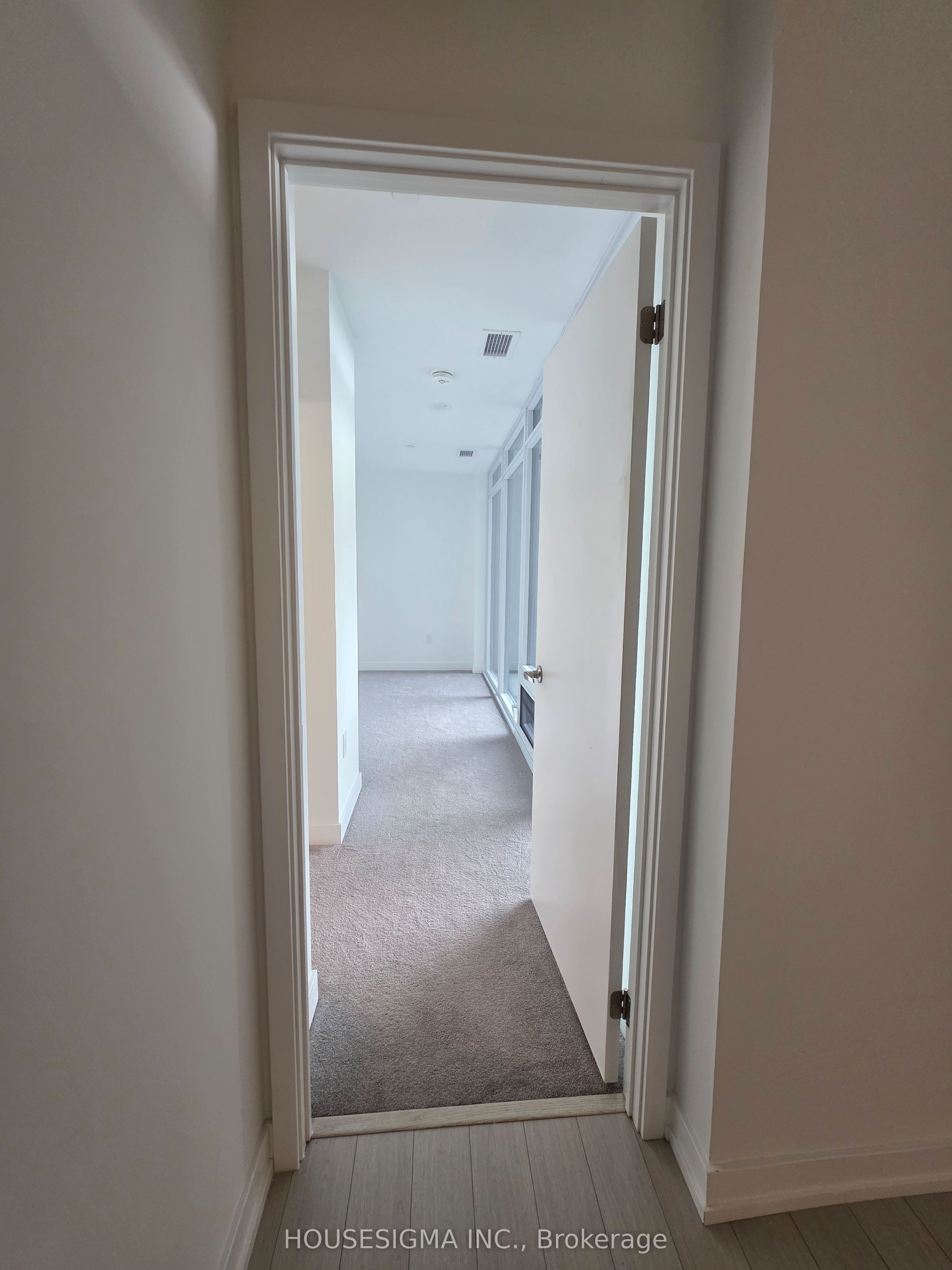 4010 Eglinton Avenue W 607, Toronto, ON M9A 4M2 photo 3