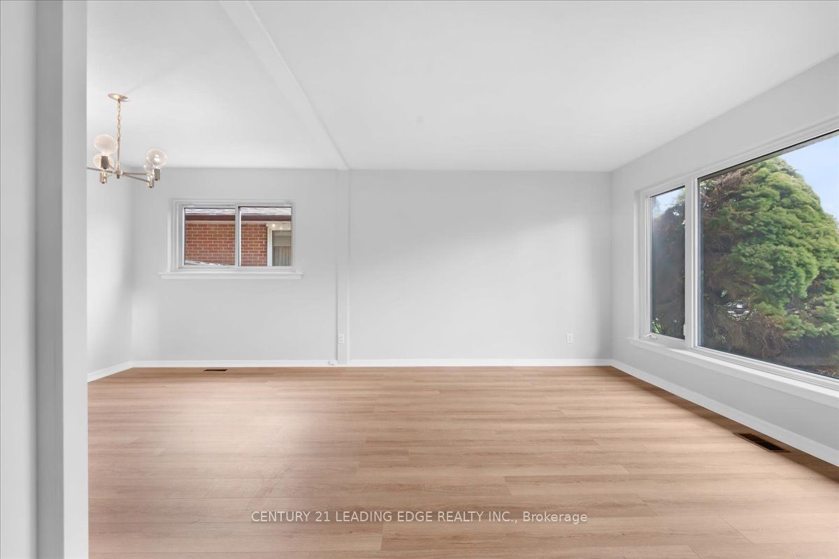 201 Mcmurchy Avenue S, Brampton, ON L6Y 1Z2 photo 5
