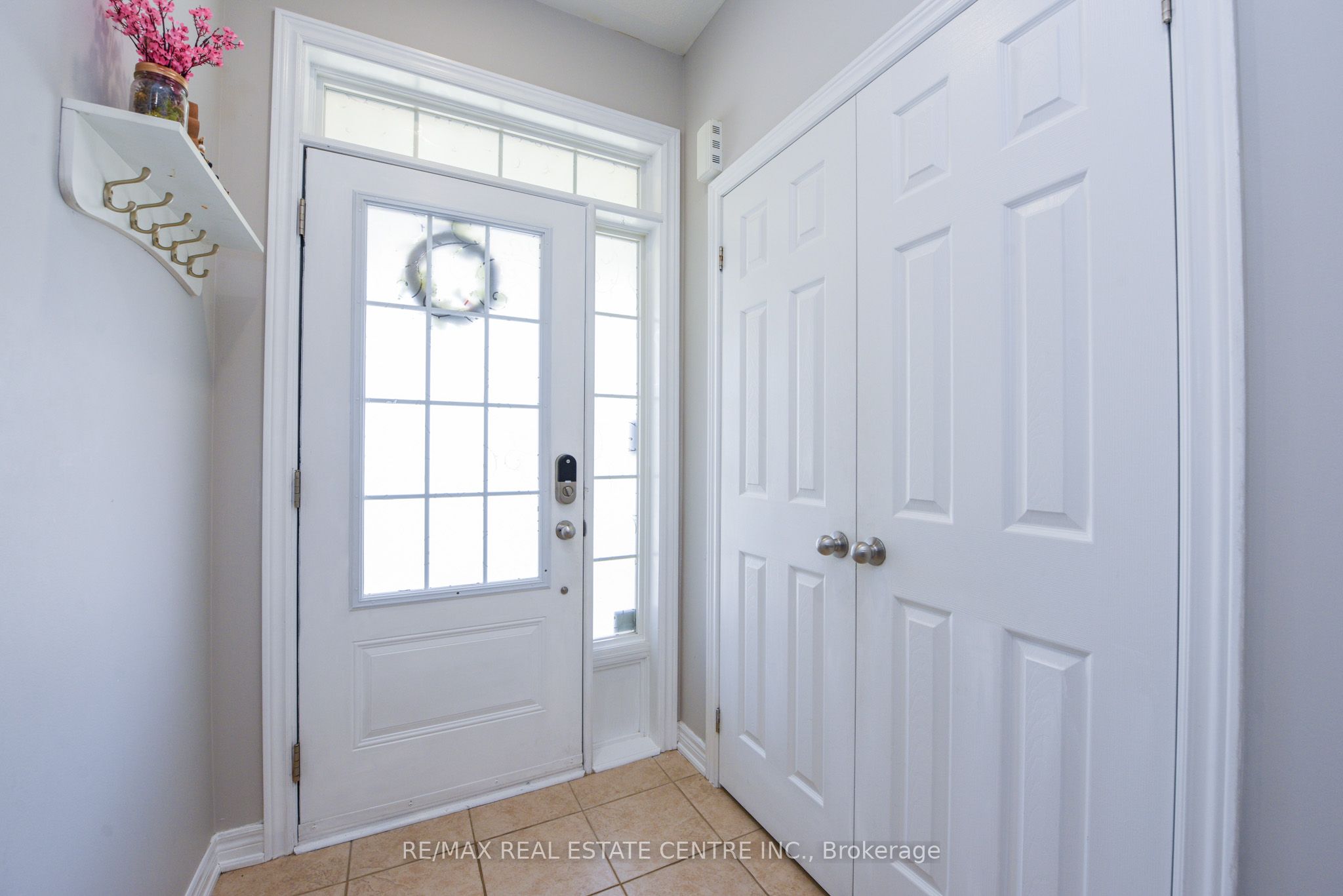 682 Megson Terrace, Milton, ON L9T 8K4 photo 4